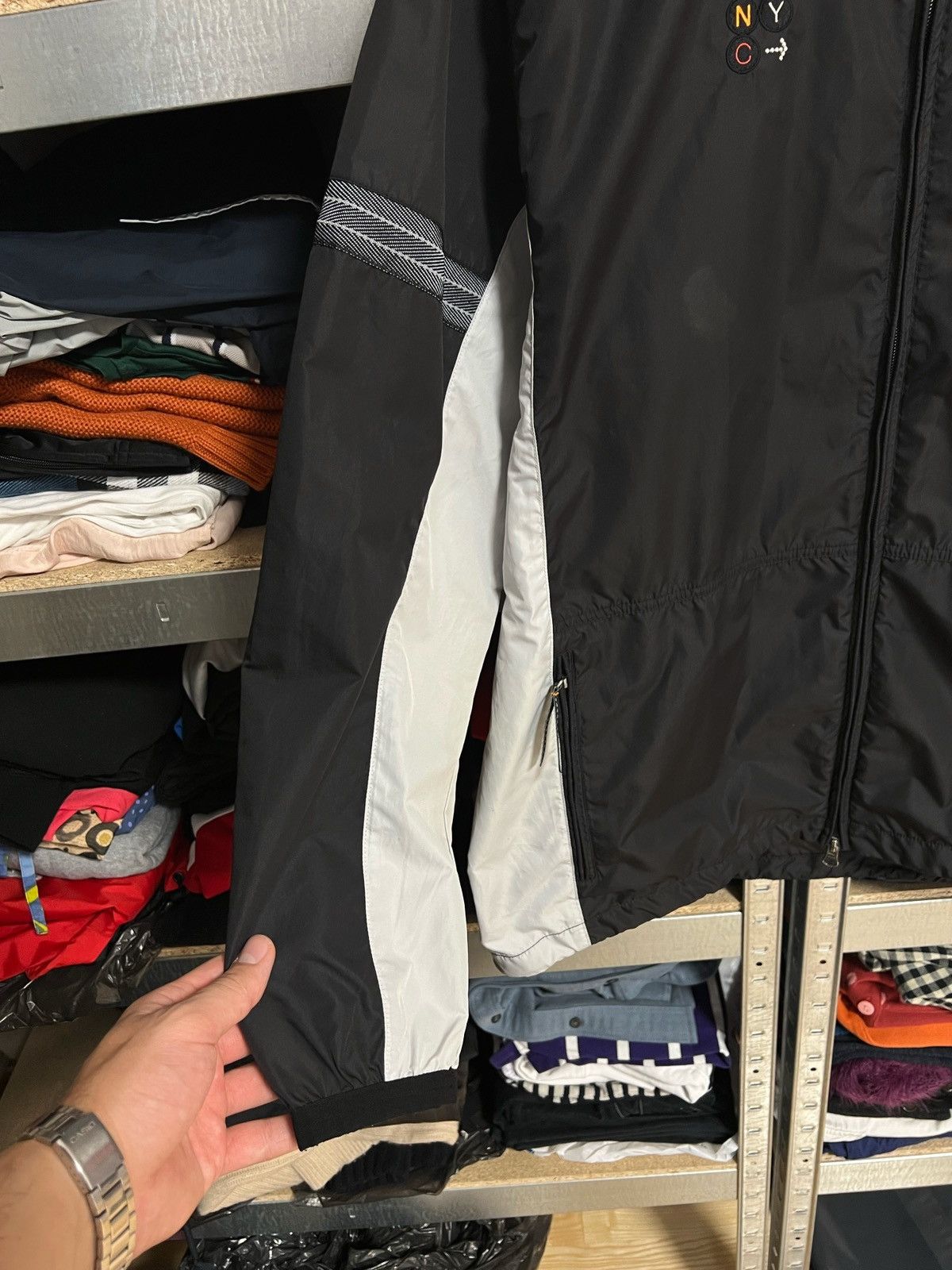 Nike × Vintage Nike Vintage Black Nylon Marathon New York 98 Track Jacket Size US L / EU 52-54 / 3 - 2 Thumbnail