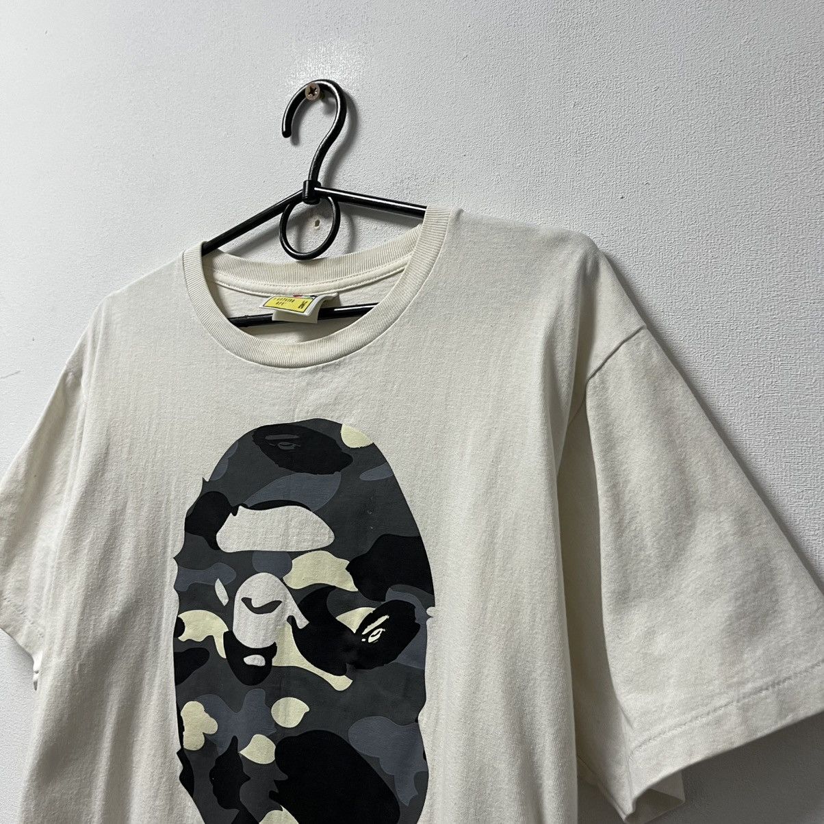 Bape A Bathing Ape Bape Big Logo T-shirt Men Size M Size US M / EU 48-50 / 2 - 2 Thumbnail