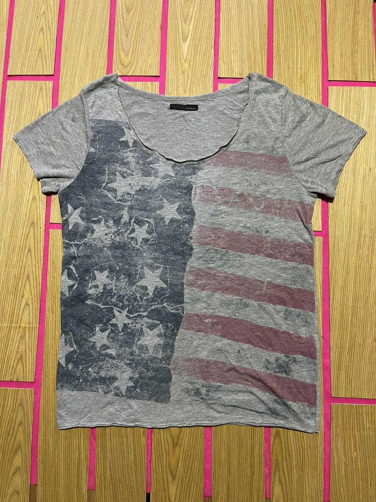 If Six Was Nine VINTAGE Y2K PINENINE short sleeve tshirt flag big logo style Size US L / EU 52-54 / 3 - 1 Thumbnail