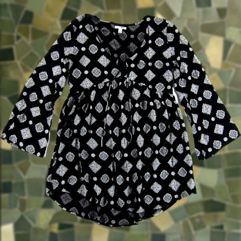 Vintage Society Amuse Black White Paisley 100% Rayon Long Sleeve V-Neck Dress Small Size S / US 4 / IT 40 - 1 Thumbnail