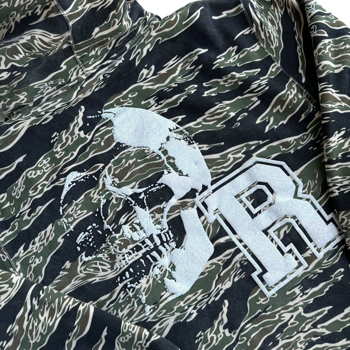 Rap Tees × Revenge Revenge xxxtentacion Camo Revenge Tiger Skull Hoodie Hype Size US M / EU 48-50 / 2 - 16 Thumbnail