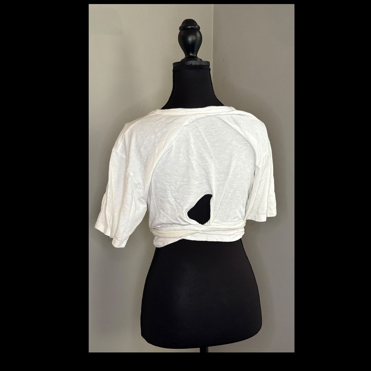 American Eagle Outfitters Aerie Cream Tie Front Sailor Collar T-Shirt Size S / US 4 / IT 40 - 3 Thumbnail