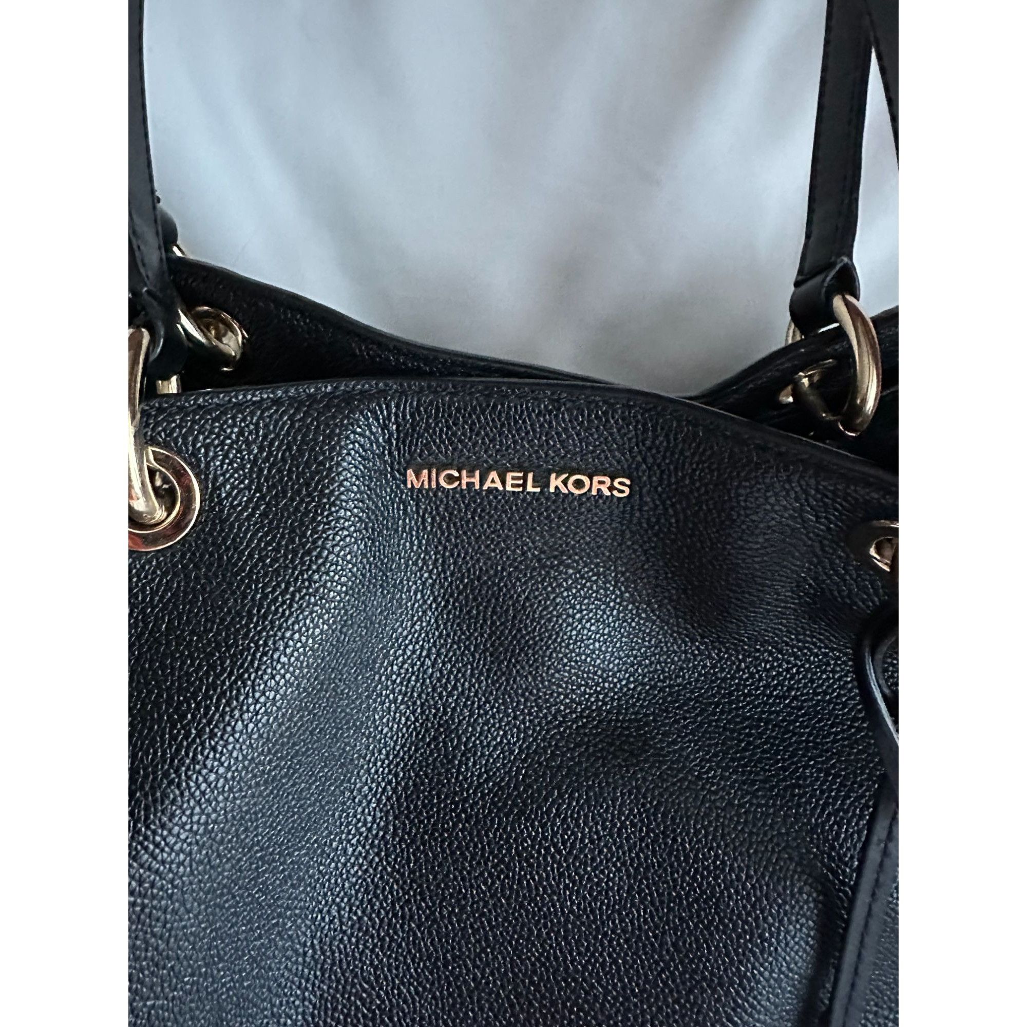Michael Kors MICHAEL KORS Nicole LG suede stitched drawstring shoulder ba Size ONE SIZE - 5 Thumbnail