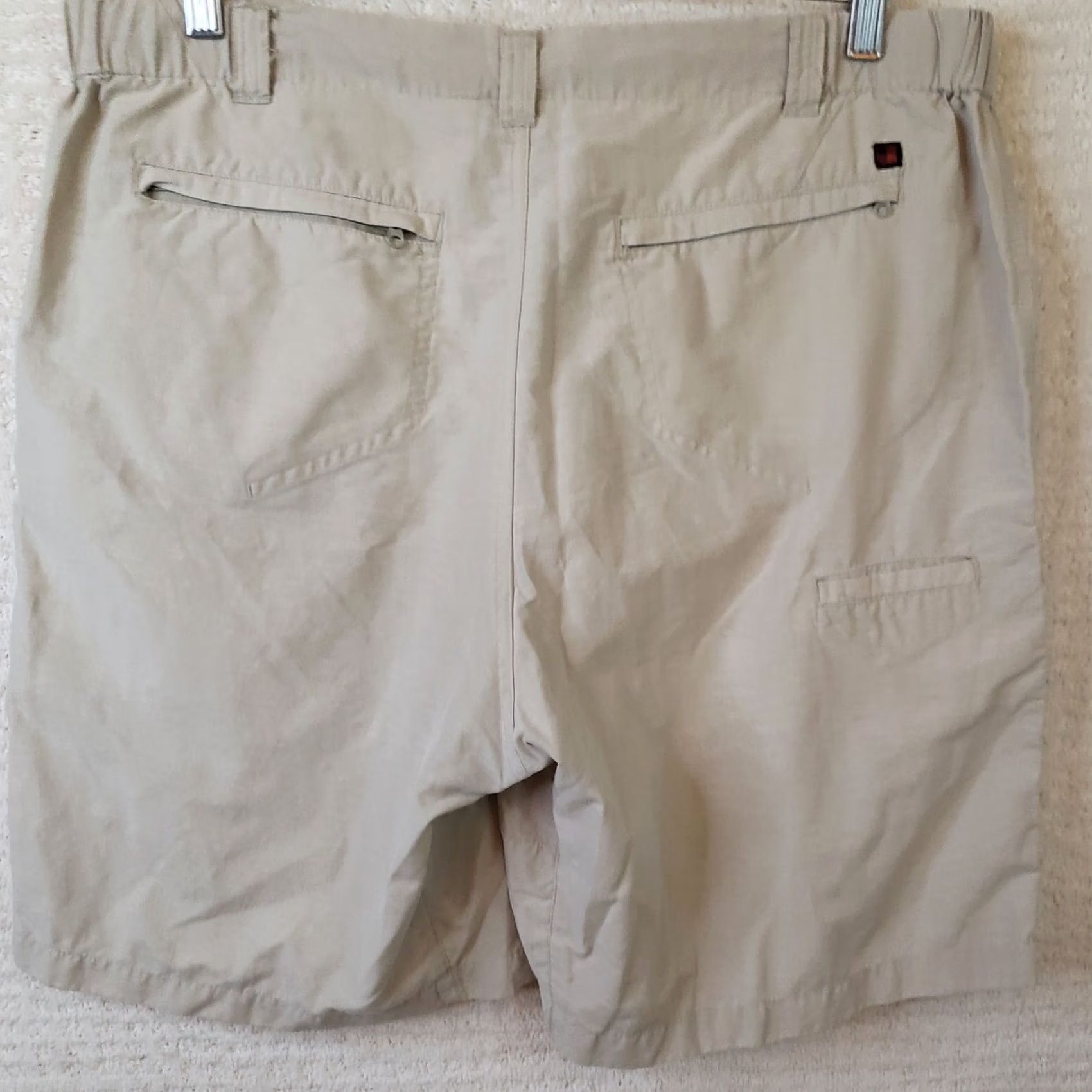 Vintage Woolrich Shorts Men's 36 Beige Zip Front 9in Inseam 5-Pocket Cargo Casual Travel Cotton Nylon Sun American Mens Size US 36 / EU 52 - 4 Thumbnail