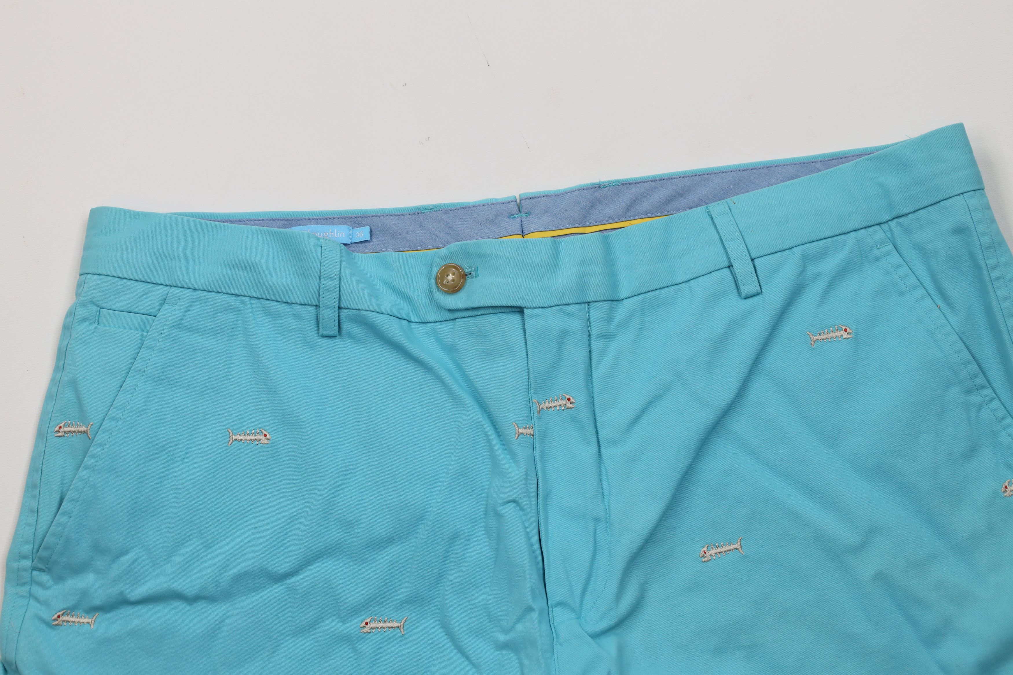 J.McLaughlin J Mclaughlin Fish Bone All Over Print Golf Chino Shorts Blue Size US 36 / EU 52 - 2 Thumbnail