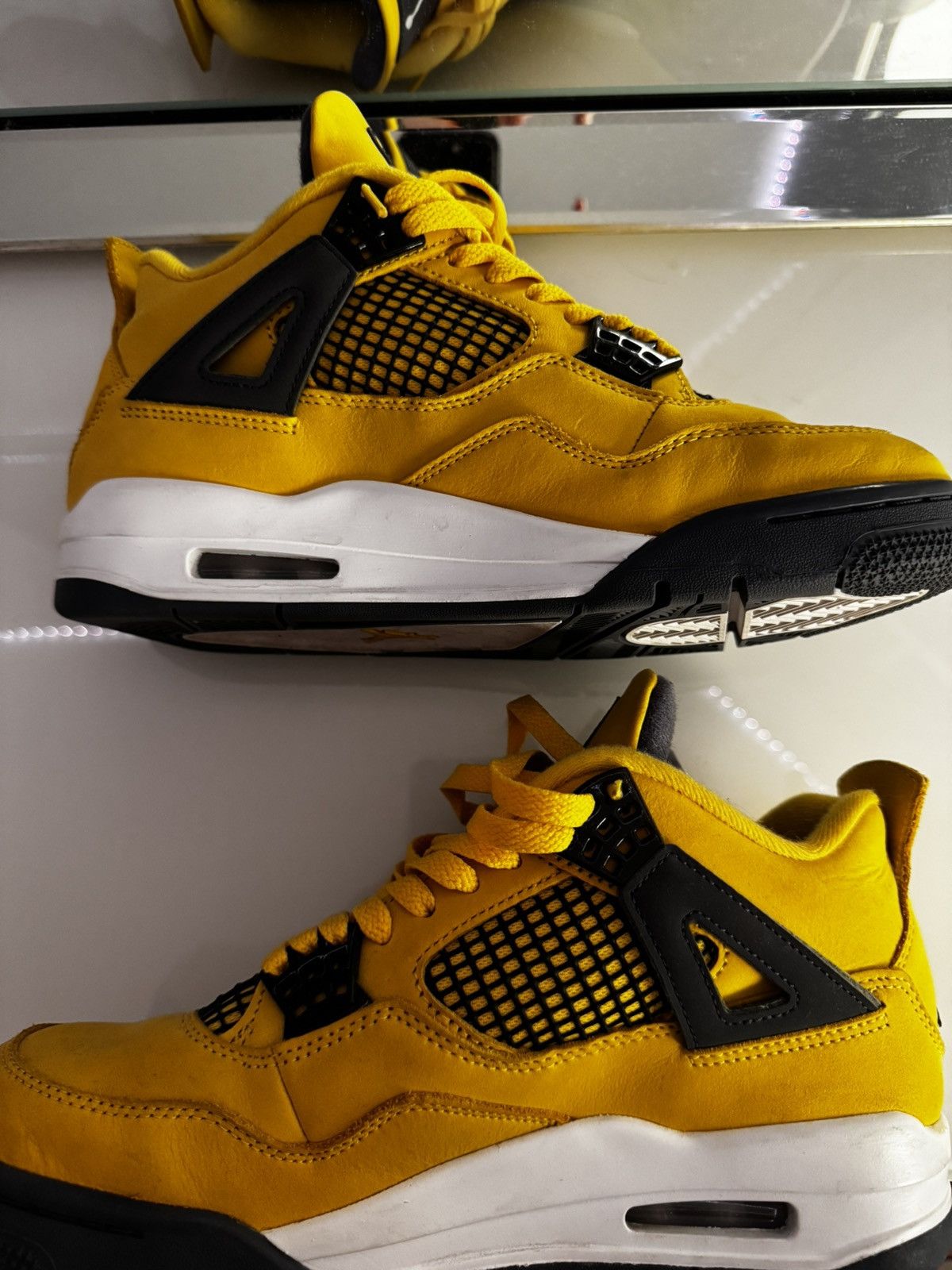 Jordan Brand × Nike Air Jordan 4 Retro ‘Lightning’ 2021 Size US 7.5 / EU 40-41 - 3 Thumbnail