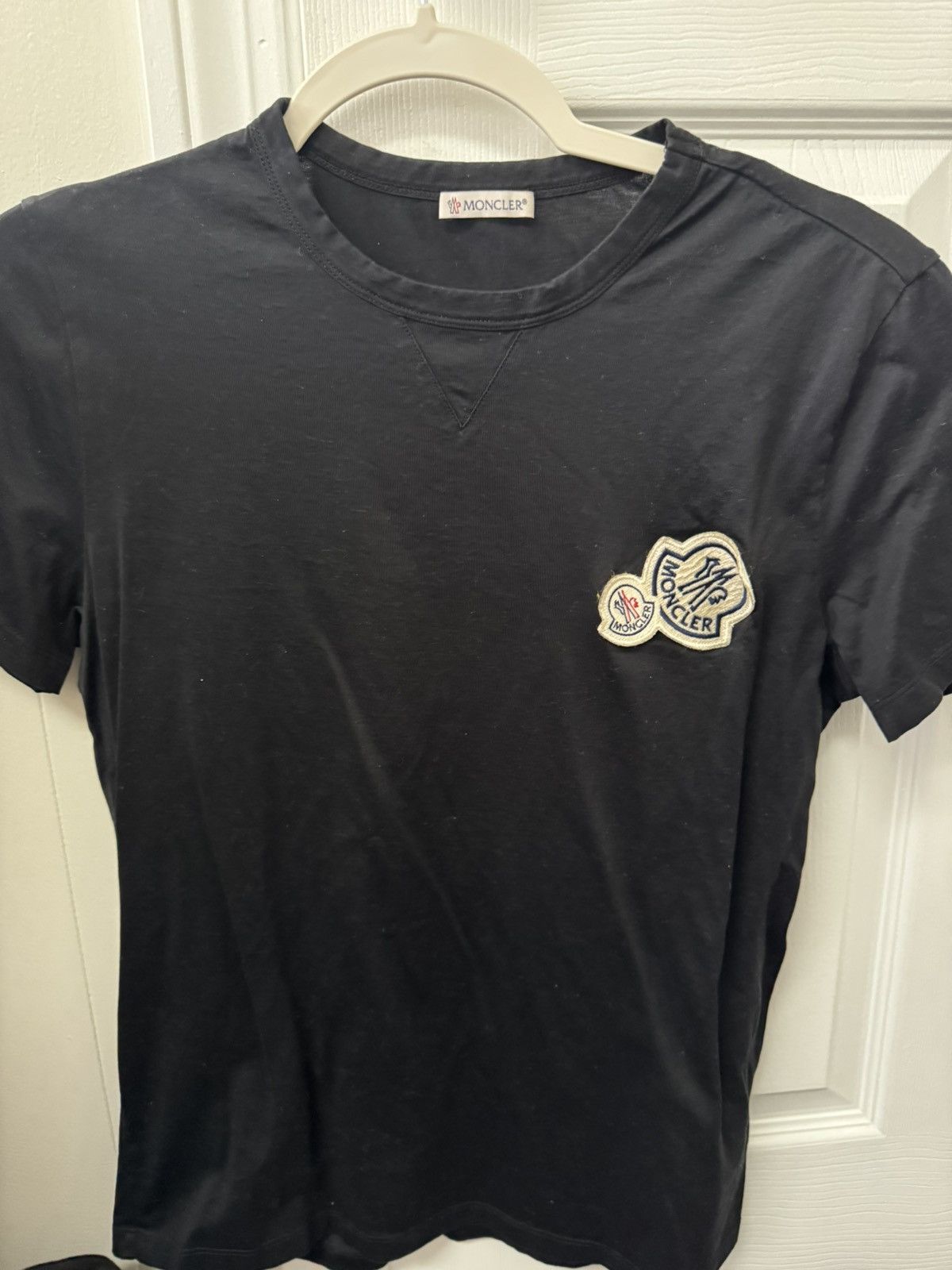 Moncler MONCLER LOGO PATCH CREWNECK T shirt Size US S / EU 44-46 / 1 - 3 Thumbnail