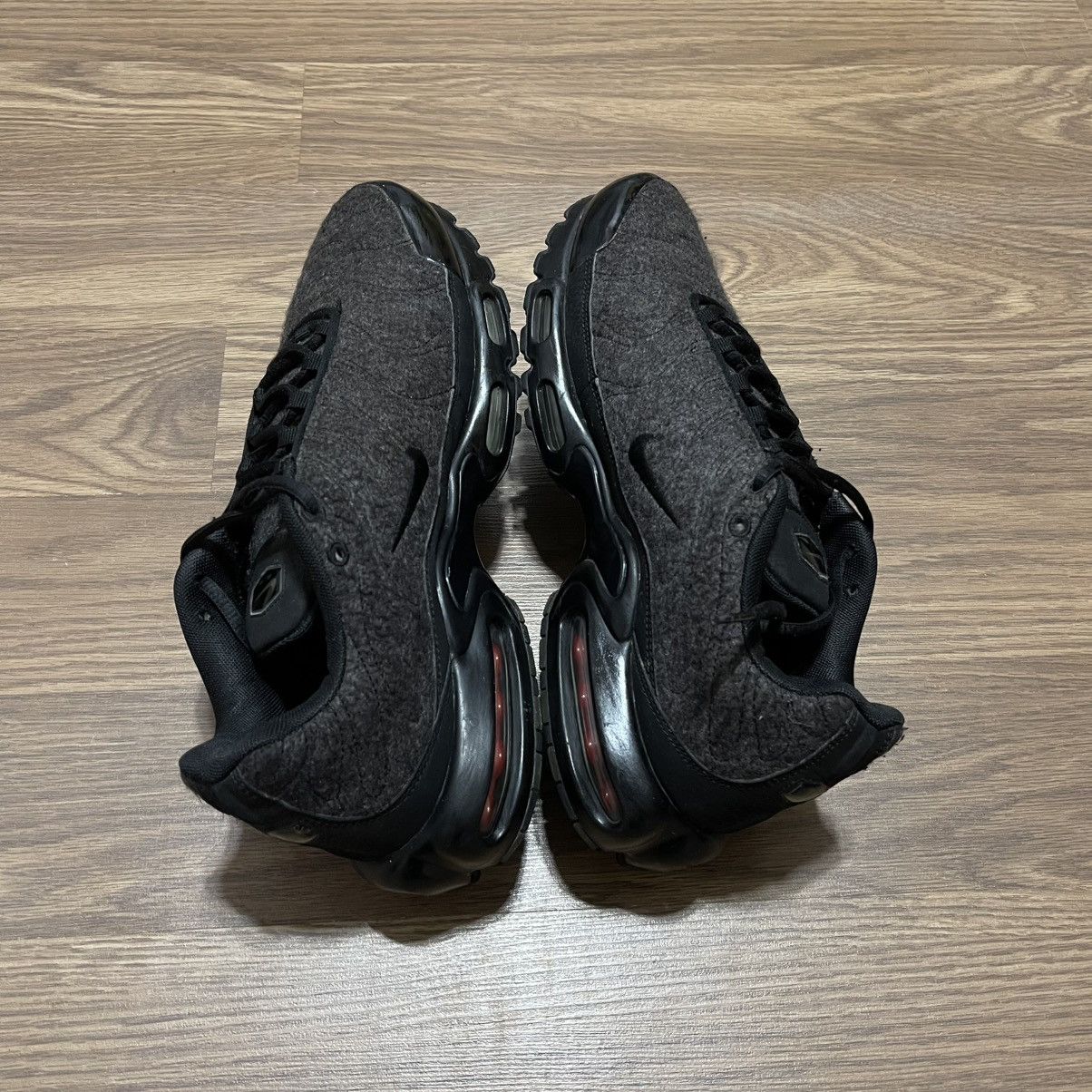 Nike 2017 Nike Air Max Grey Quilted Plus Triple Black 806262-022 Size US 11.5 / EU 44-45 - 6 Thumbnail