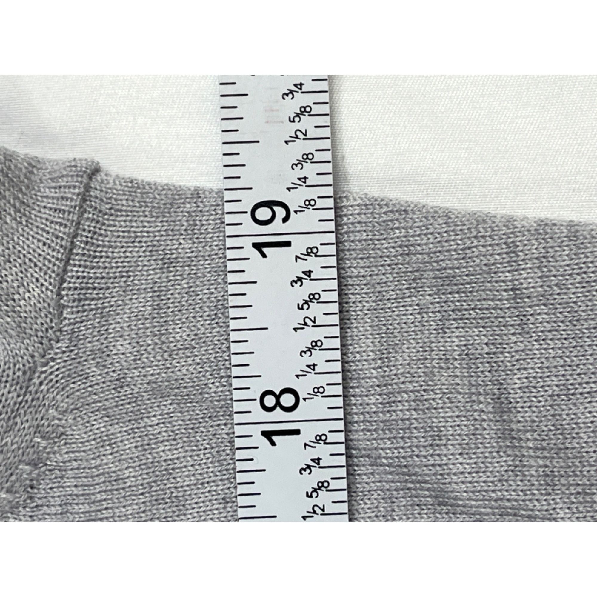 Lord & Taylor Lord & Taylor SKU 7700 Womens Gray Crew Neck Sweater Size L Size L / US 10 / IT 46 - 4 Thumbnail