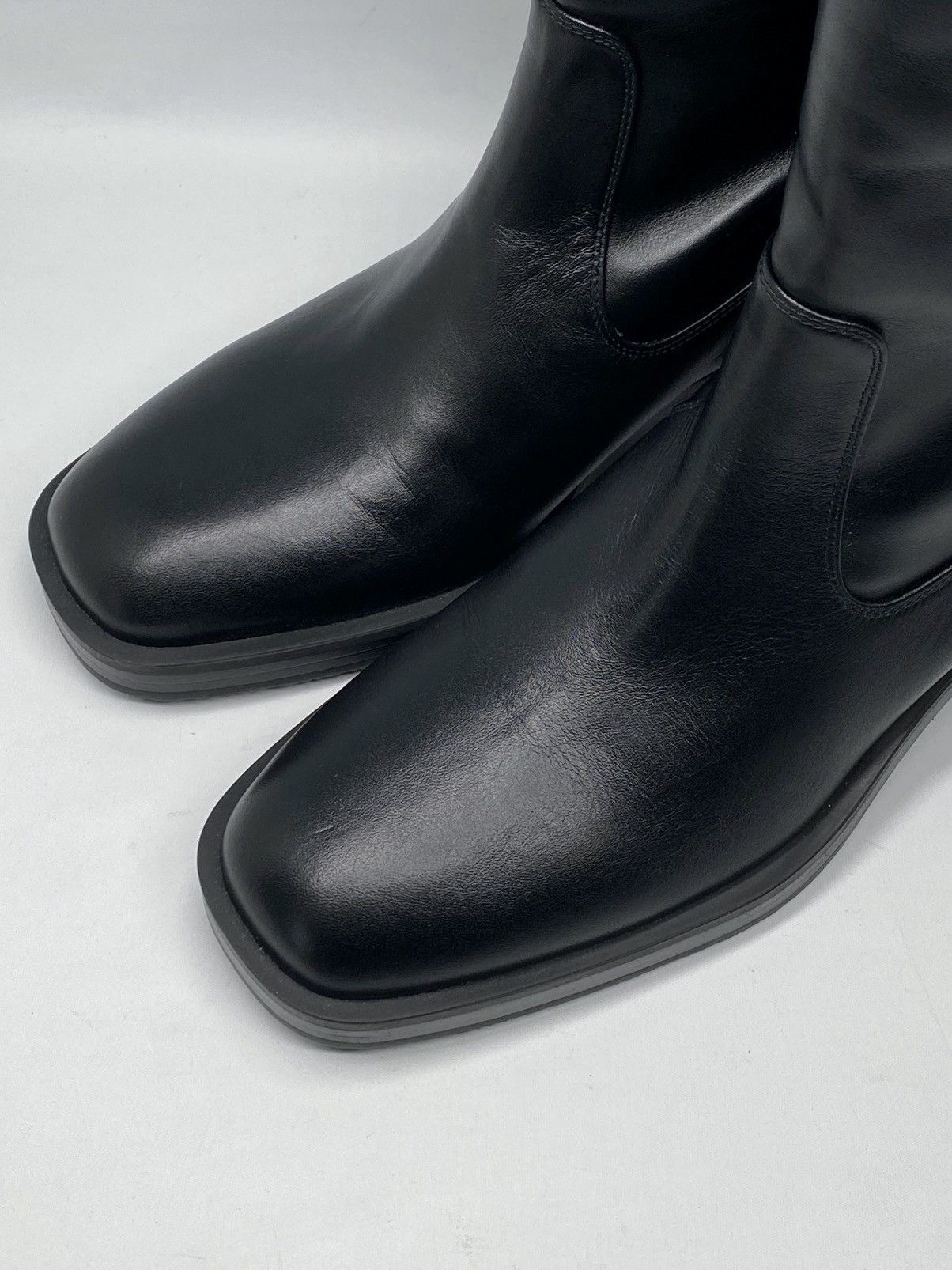 Stuart Weitzman Stuart Weitzman Calfskin Ankle Boots size 9.5 Size US 9.5 / IT 39.5 - 3 Thumbnail