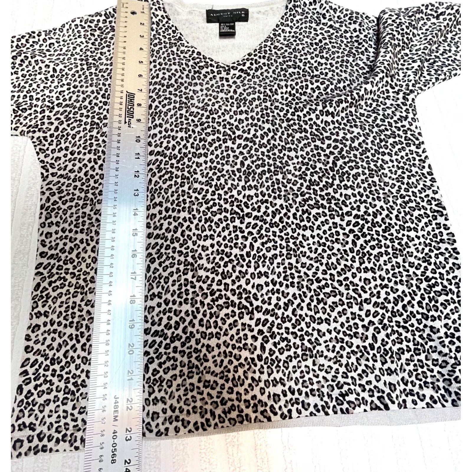 Vintage August Silk Womens L Gray Black V-Neck Animal Print 3/4 Sleeve Knit Top Size L / US 10 / IT 46 - 5 Thumbnail