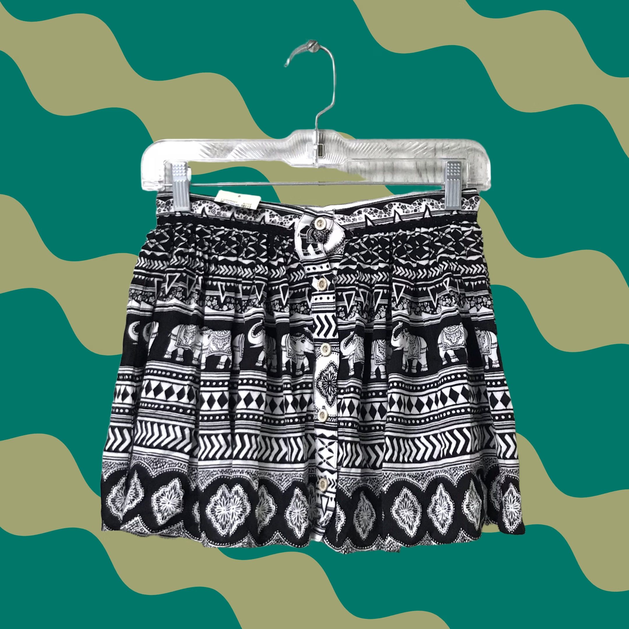 Lucky Brand Lucky Brand Skirt Womens 8 Black & White Women Tribal Elephant Bohemian Mini Size 30" / US 8 / IT 44 - 1 Thumbnail
