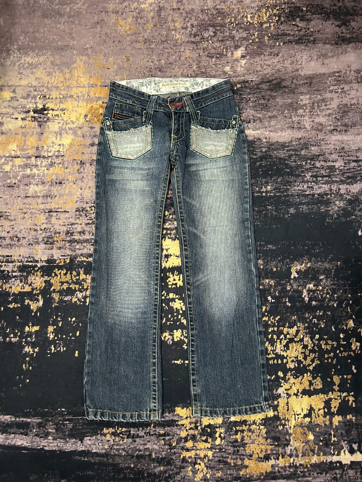 Japanese Brand Blue Moon Blue Buckle Back Flower Jeans Size US 29 - 3 Thumbnail