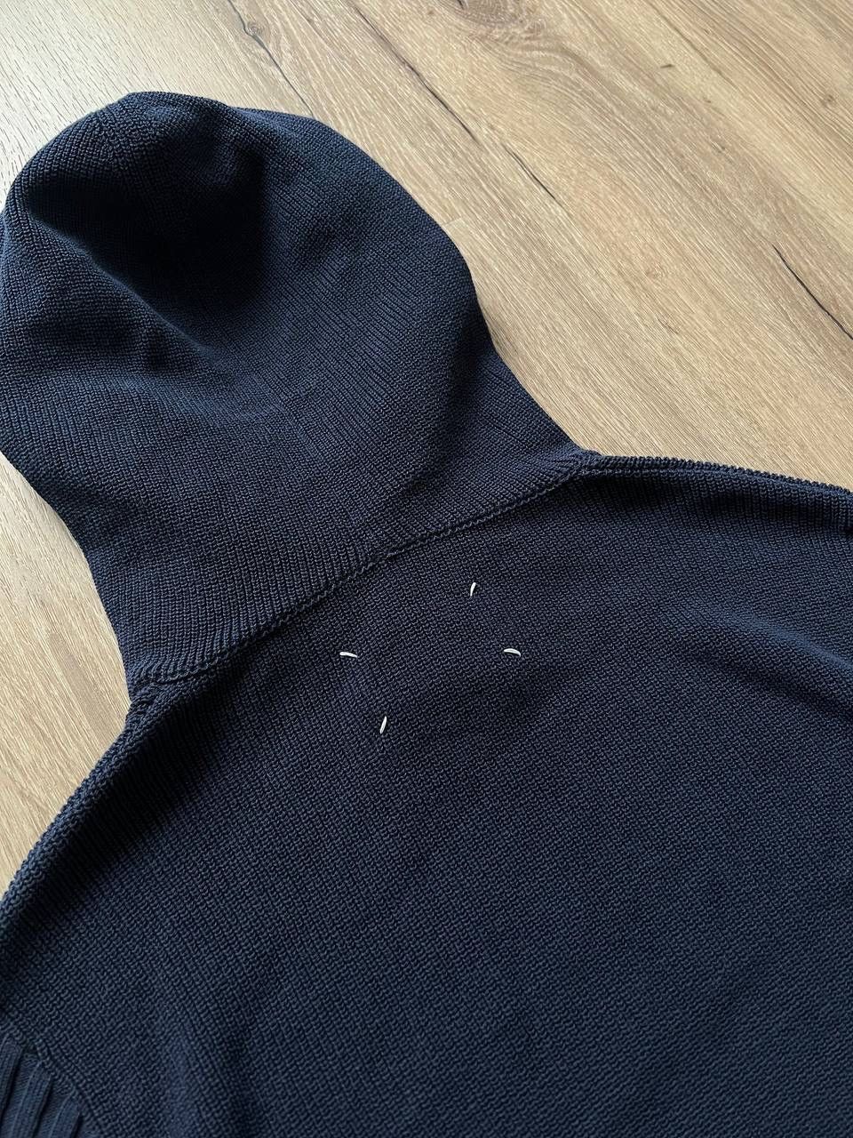 Maison Margiela Maison Margiela Cotton Knit Hoodie Navy Size S Size US S / EU 44-46 / 1 - 7 Thumbnail