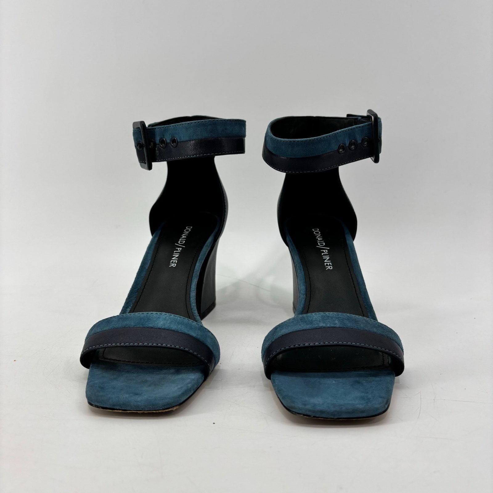 Donald Pliner Donald Pliner Watson Womens Size 7 Ankle Strap Blue Heels Size US 7 / IT 37 - 4 Thumbnail