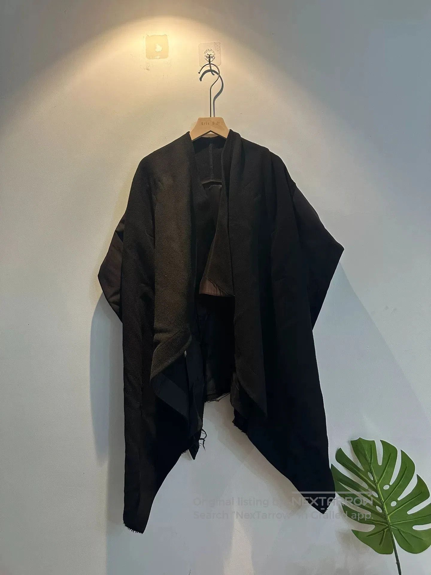 Rick Owens rick owens black cape vest with versatility. Size M / US 6-8 / IT 42-44 - 1 Thumbnail