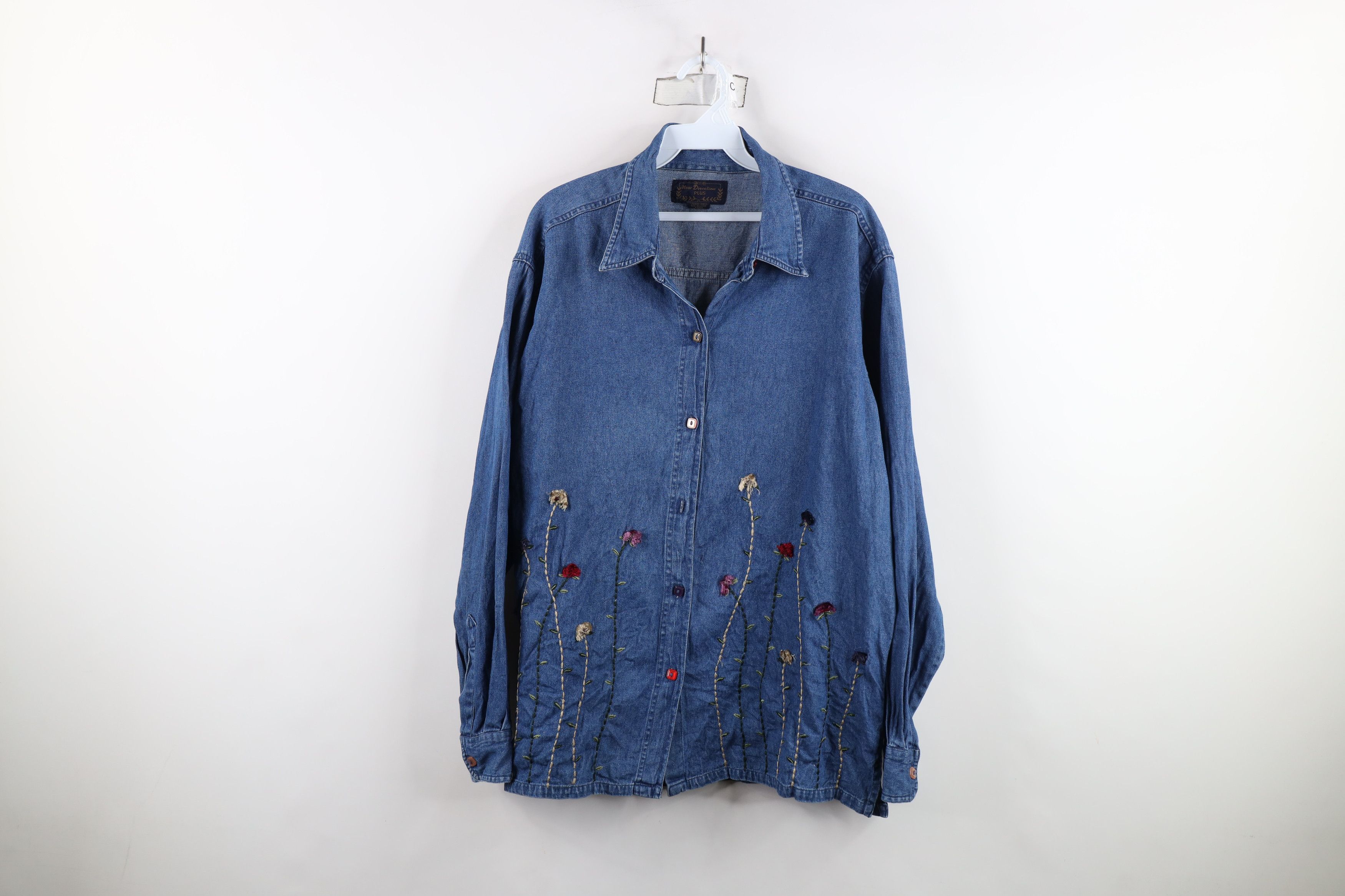 Vintage Vintage 90s Streetwear Embroidered Flower Denim Button Shirt Size XL / US 12-14 / IT 48-50 - 1 Thumbnail