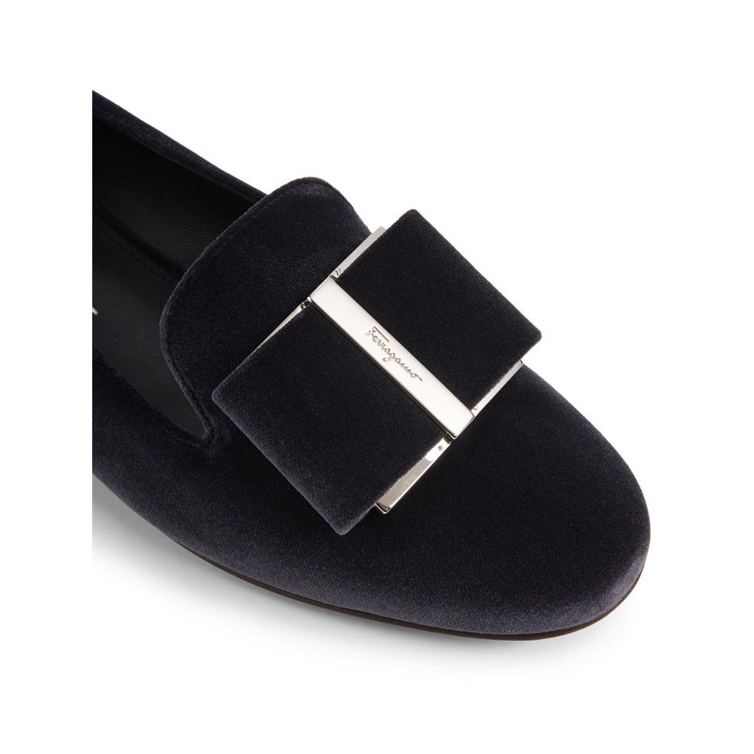 Salvatore Ferragamo Salvatore Ferragamo Sarno Velvet Flower Heel Loafers sz. 6B Size US 6 / IT 36 - 3 Thumbnail