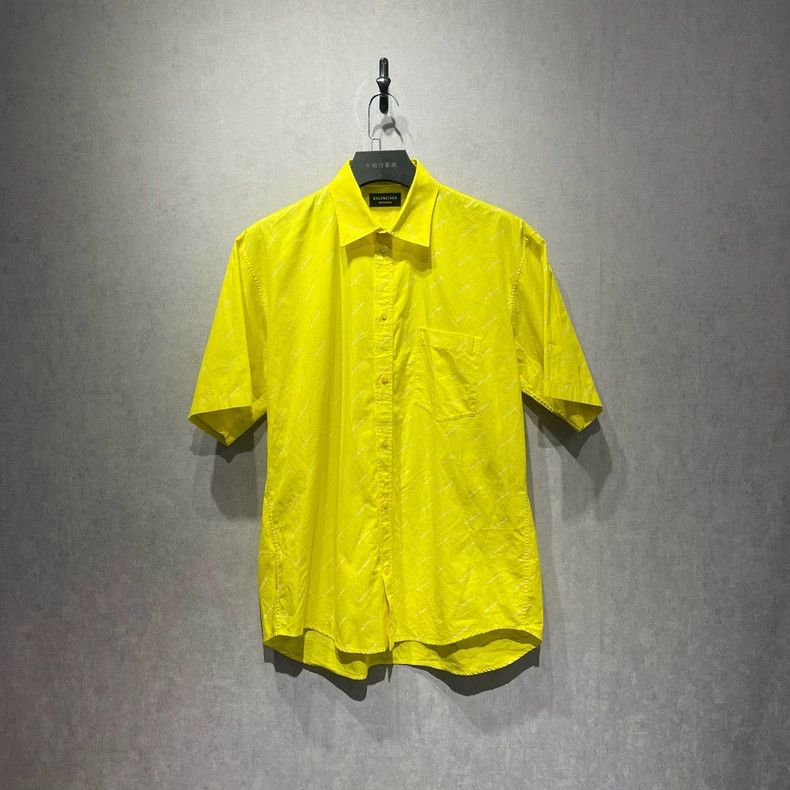 Balenciaga Balenciaga size 38 Full Print Logo Short Sleeve Shirt Size L / US 10 / IT 46 - 1 Thumbnail