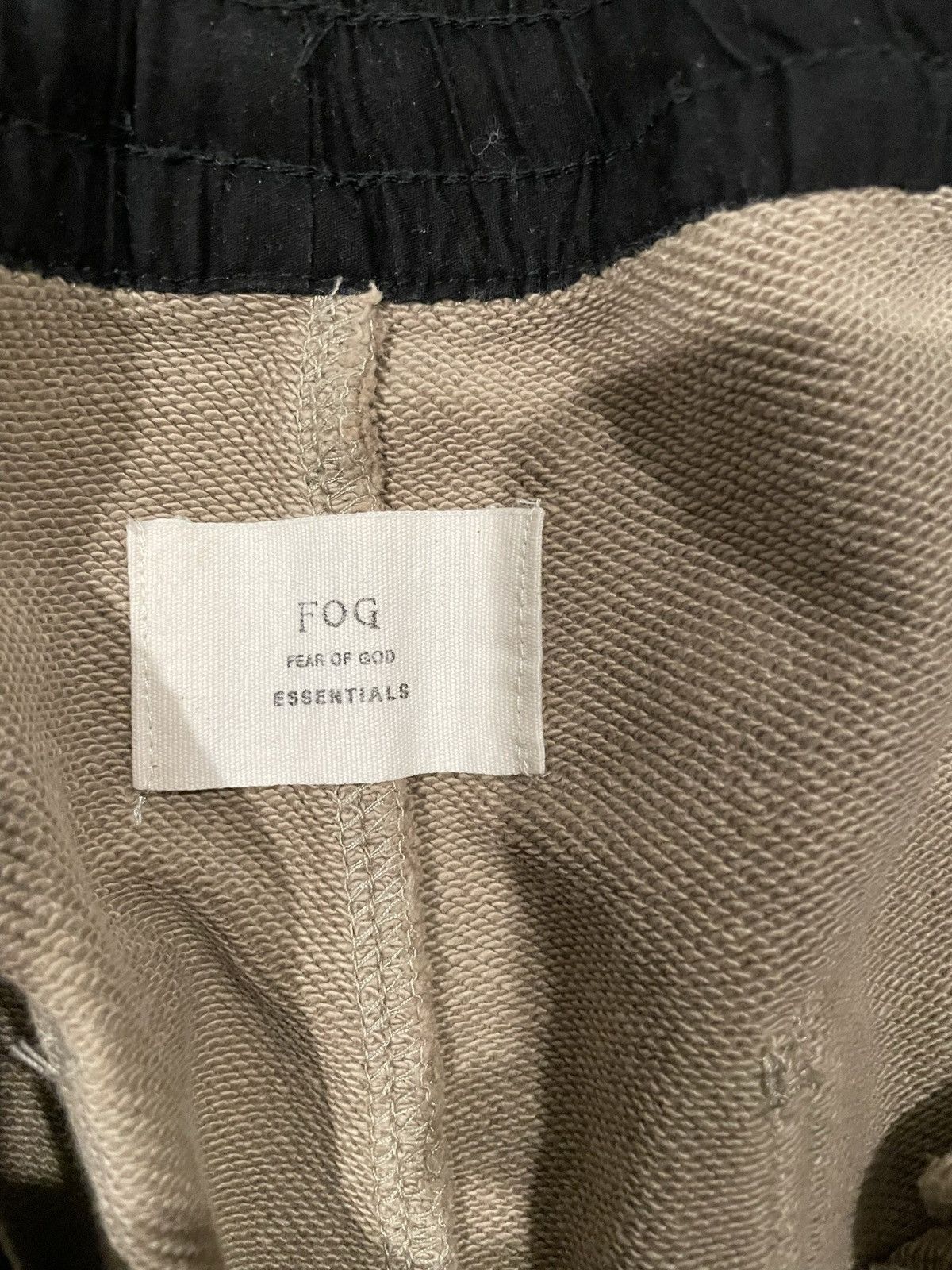FOG × Fear of God Sz XL FOG Essentials Dessert Taupe Sweatpants Size US 36 / EU 52 - 2 Thumbnail