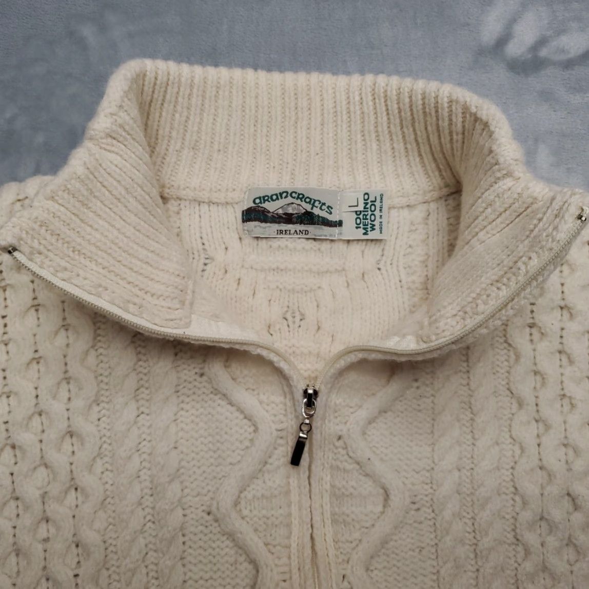 Vintage VINTAGE Aran Crafts Sweater Cardigan Large White Wool Cable Knit Full Zip Women L Size L / US 10 / IT 46 - 6 Thumbnail