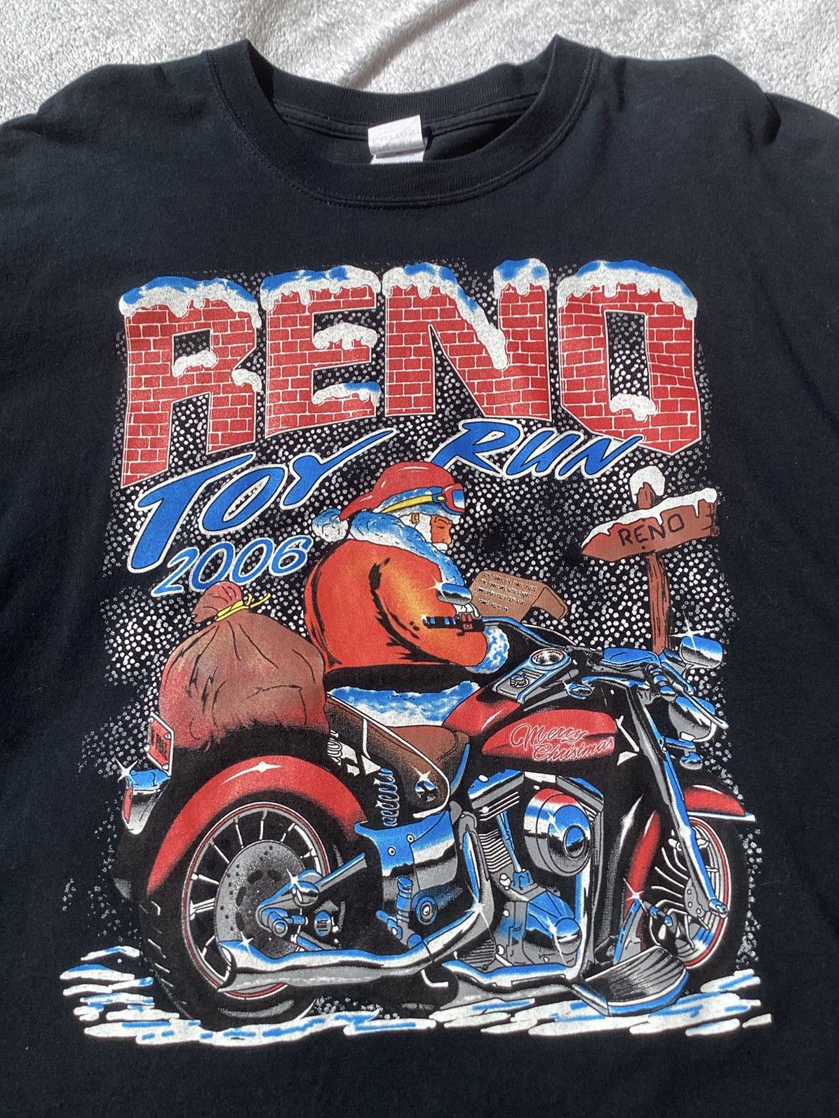 Gildan Vintage 2006 Reno toy run motorcycle flame LS 2-sided Tshirt Size US XL / EU 56 / 4 - 2 Thumbnail