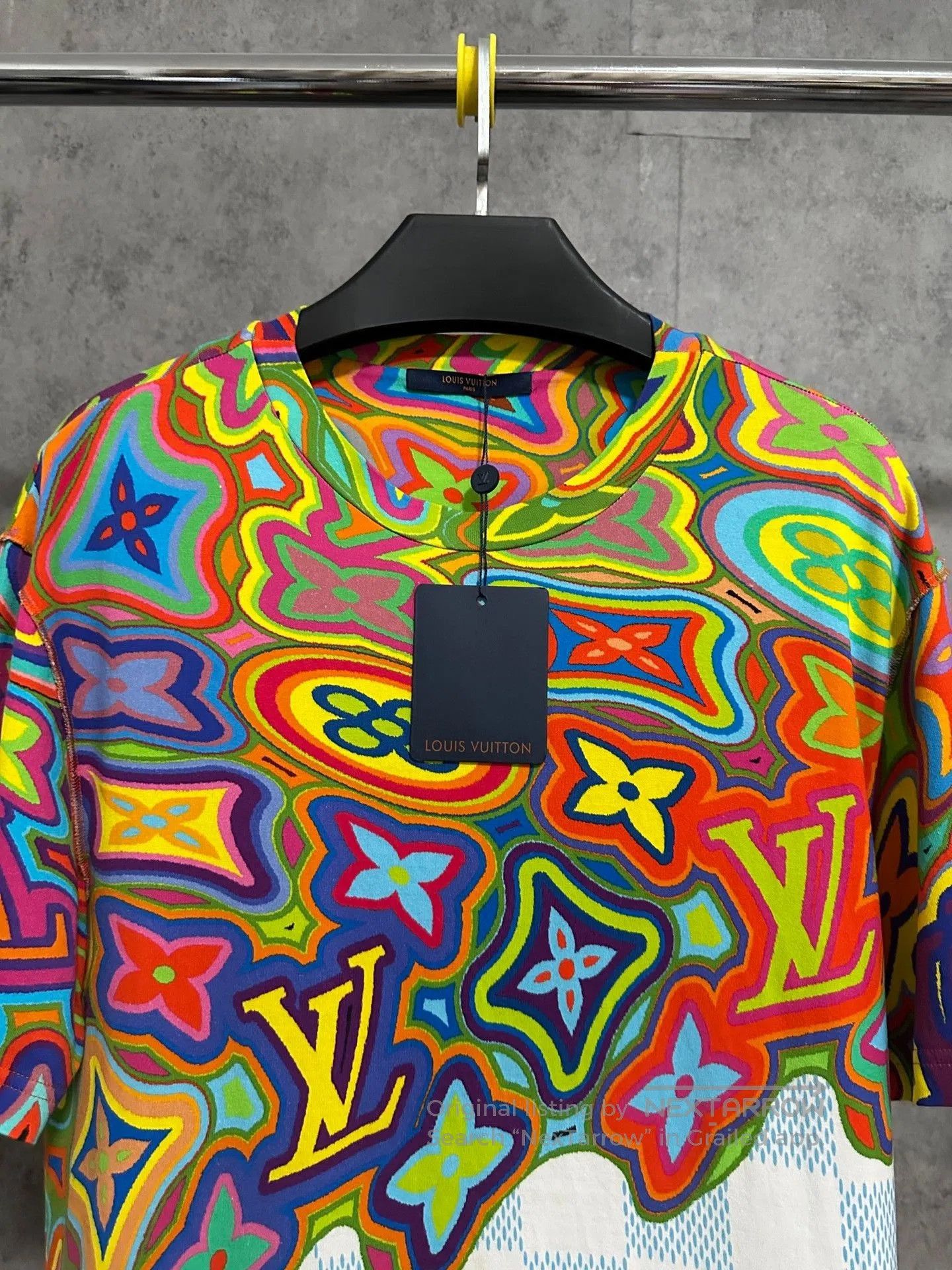 Louis Vuitton Louis Vuitton Colorful Dissolved Logo T-Shirt. Size US XL / EU 56 / 4 - 2 Thumbnail