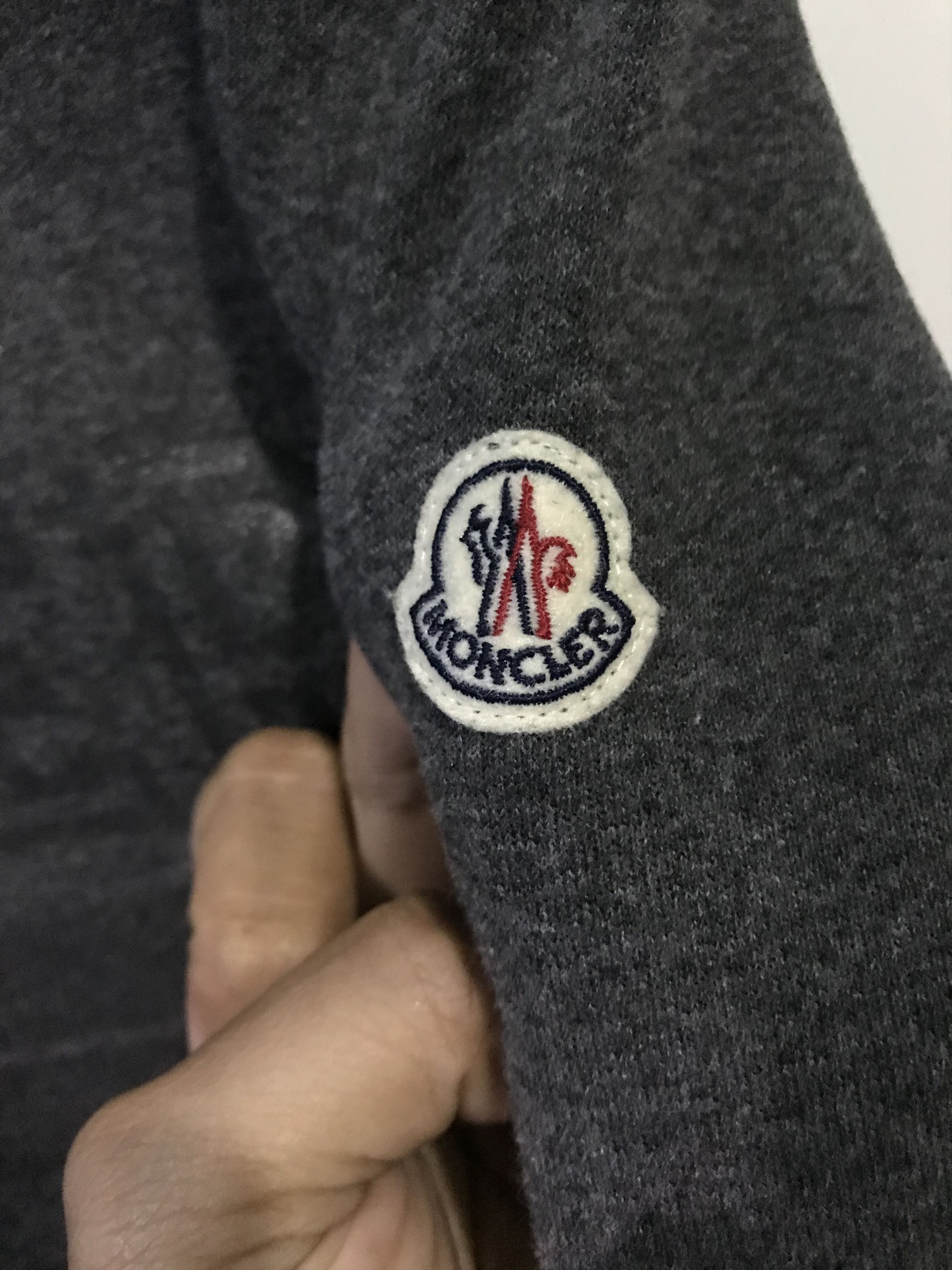 Moncler Moncler maglia girocollo 52 logo sweatshirt grey Size US M / EU 48-50 / 2 - 7 Thumbnail