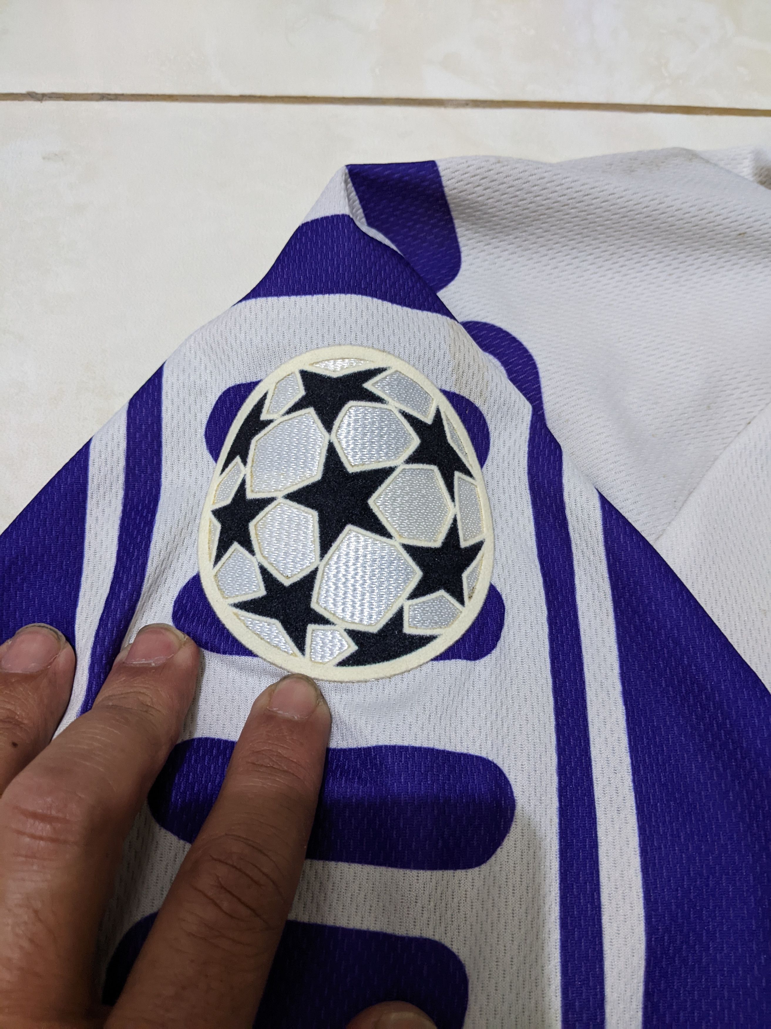 Fila Fiorentina away 1999-00 Batistuta Jersey football shirt Size US M / EU 48-50 / 2 - 8 Thumbnail