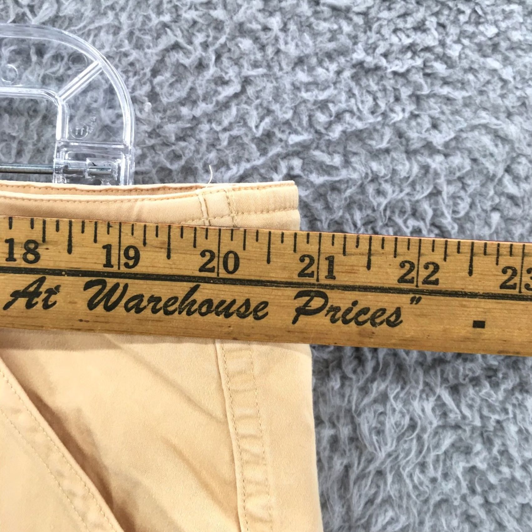 Vintage Chicos Chino Shorts Mens 41 Yellow Flat Front Mid Rise Pockets Zip Fly Casual Size US 41 - 4 Thumbnail