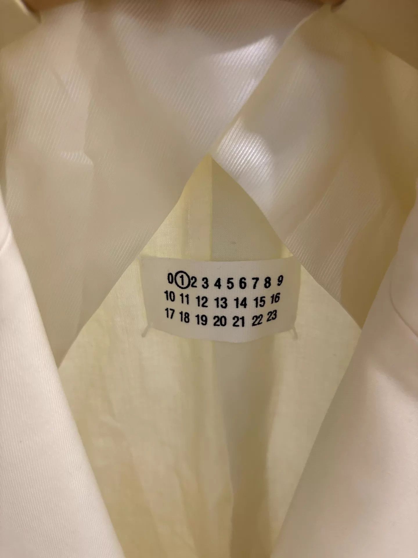 Maison Margiela Maison Margiela Distressed Ivory DB Blazer With Tags 40 Size S / US 4 / IT 40 - 6 Thumbnail