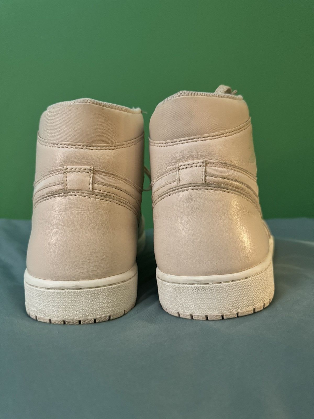 Jordan Brand Nike Air Jordan 1 High Guava Ice 2018 Size US 13 / EU 46 - 3 Thumbnail