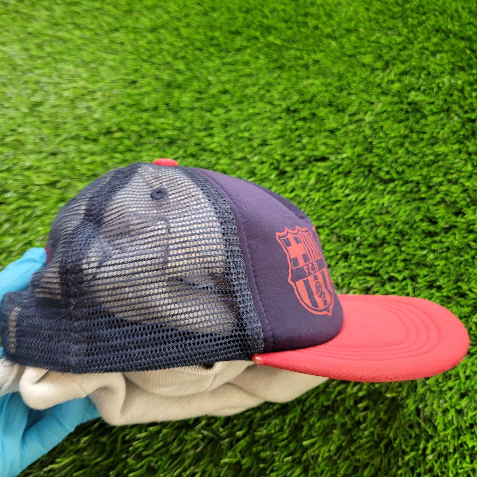 Vintage Official FC Barcelona FCB Trucker Hat Snapback Boys Youth Sz Size ONE SIZE - 4 Thumbnail