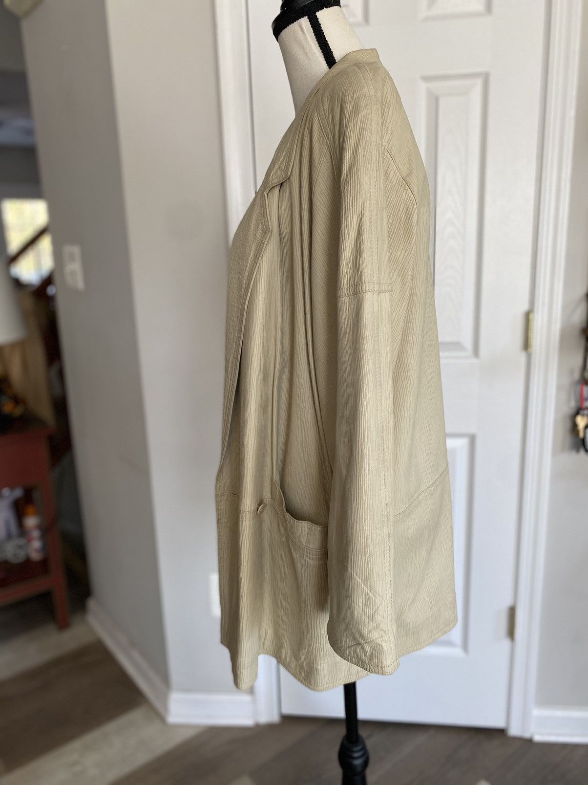 Other RARE EUROPEAN VINTAGE LEATHER JACKET WITH SHOULDER PADS Size L / US 10 / IT 46 - 13 Thumbnail