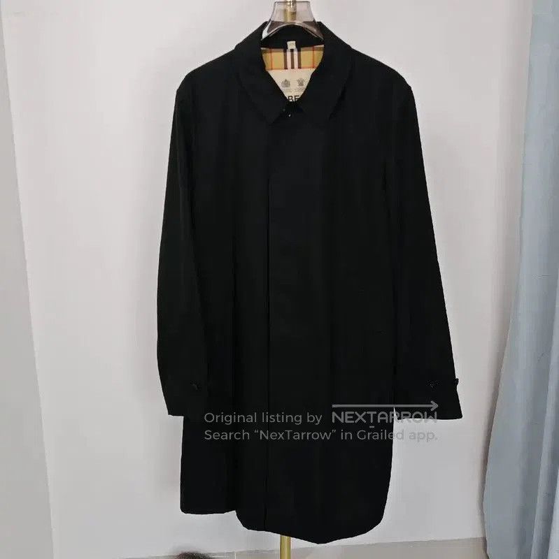 Burberry Burberry Women's Black Mid-Length Trench Coat. Size L / US 10 / IT 46 - 1 Thumbnail