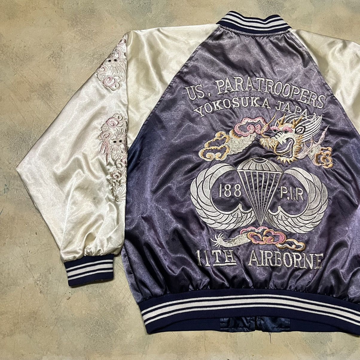 Japanese Brand Sukajan Big Logo Bomber Style Jacket Size US L / EU 52-54 / 3 - 5 Thumbnail