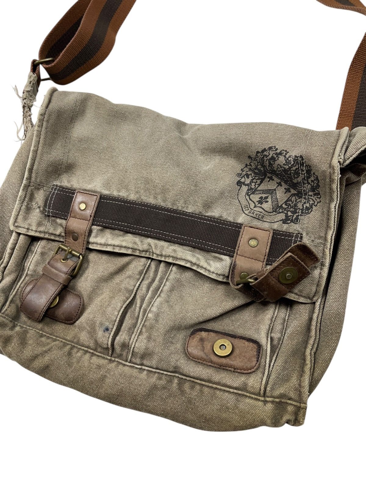Ted Baker Vintage Ted Baker Distressed Multi Pocket Crossbody Bag Size ONE SIZE - 9 Thumbnail