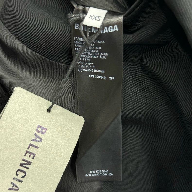 Balenciaga Balenciaga Shoulder-padded striped suit jacket Size US XXS / EU 40 - 5 Thumbnail