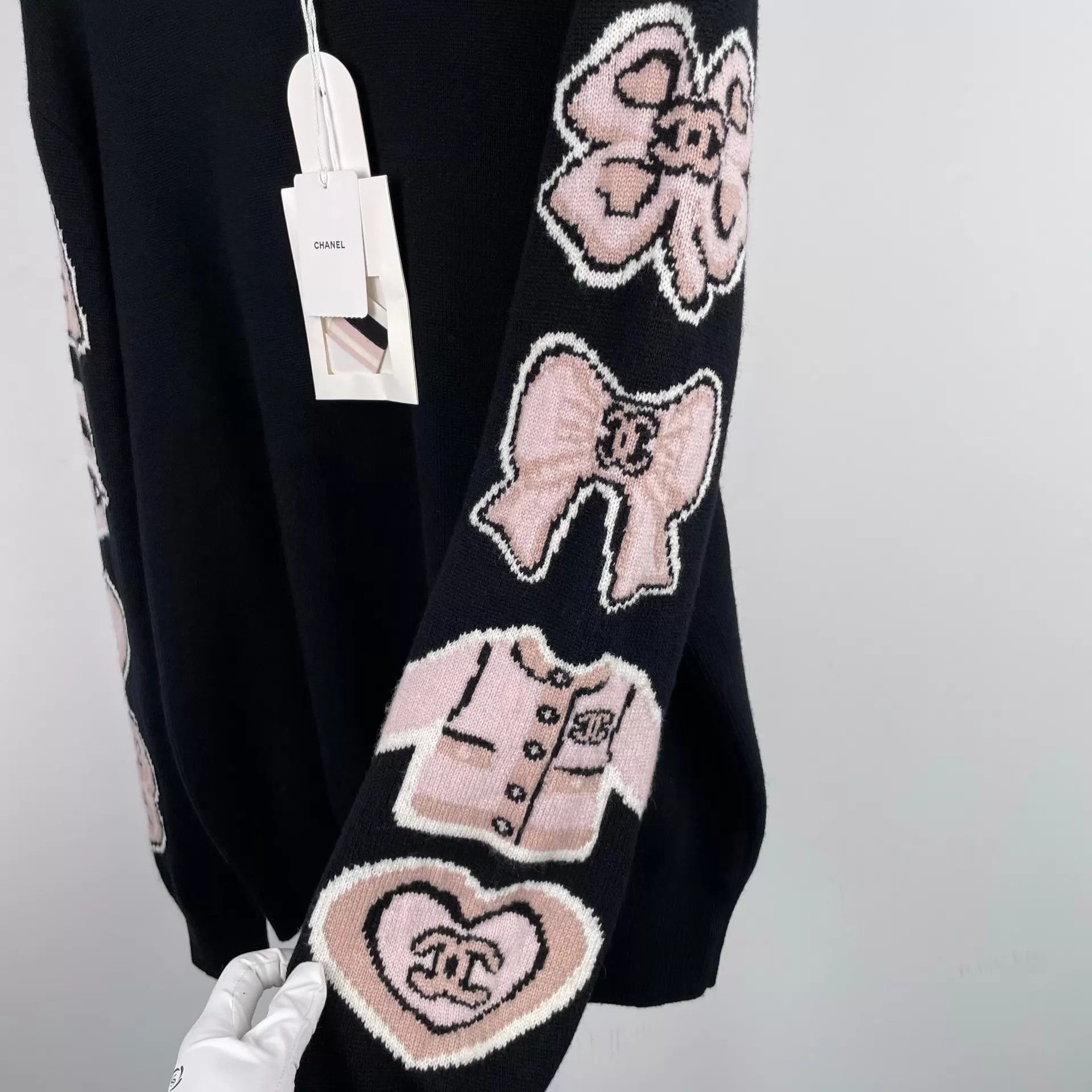 Chanel CHANEL 25B Cashmere Knit Black & Pink Arm Logo 38 Size S / US 4 / IT 40 - 4 Thumbnail