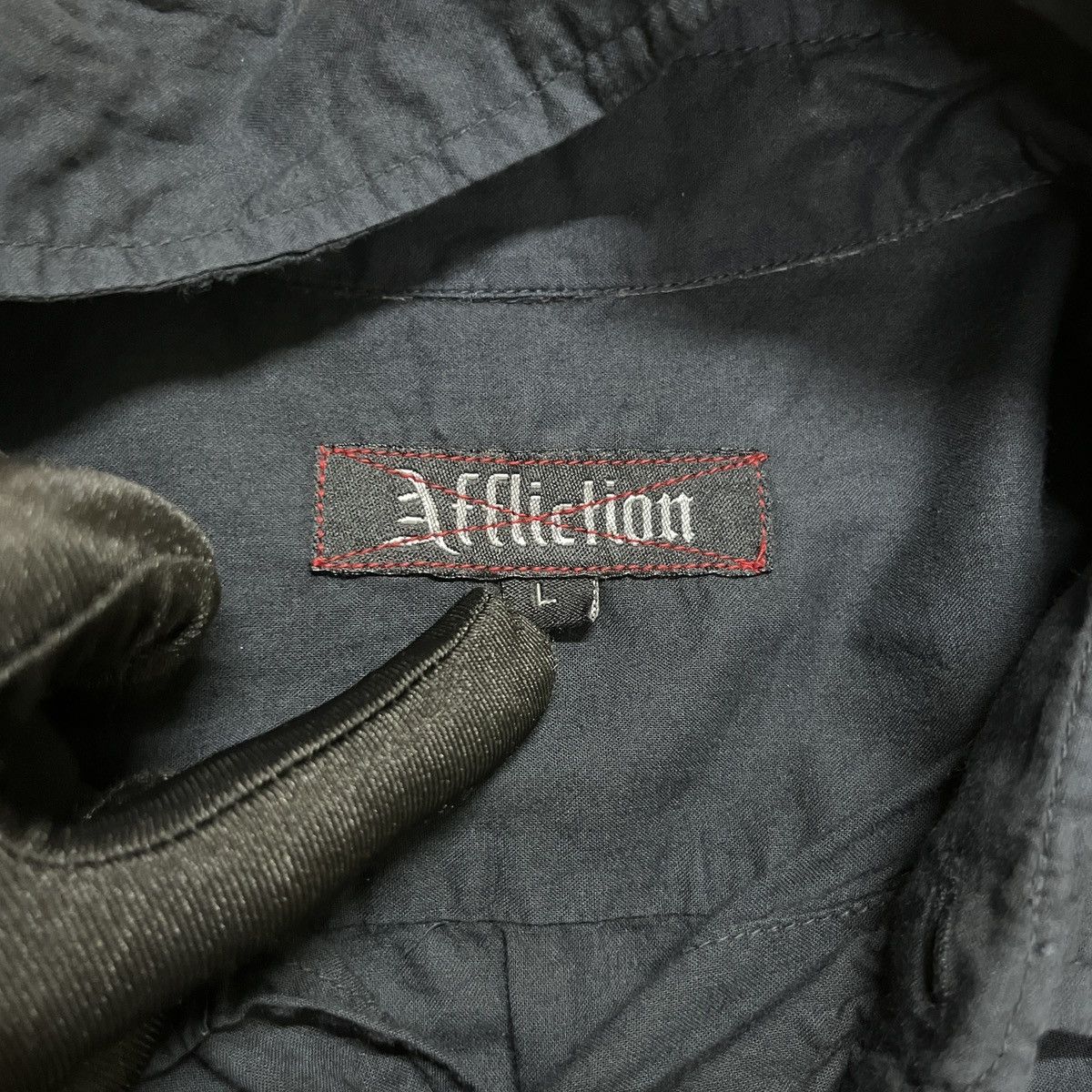 Affliction × Vintage Rare Affliction Black On Black Logo Shirt Size US L / EU 52-54 / 3 - 8 Thumbnail