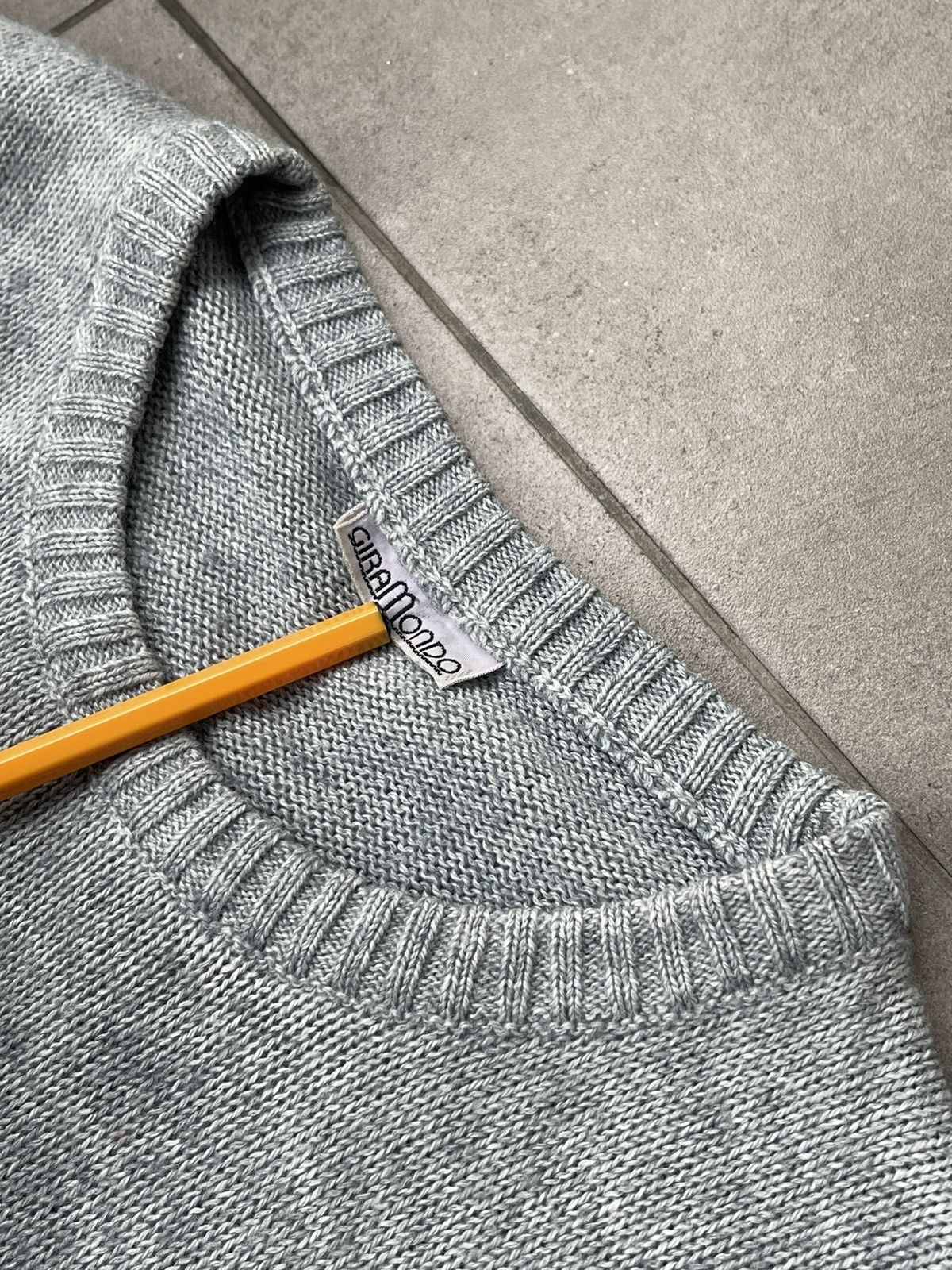 Vintage Vintage Y2K Red Grey Stripped Navy Wool Thin Sweater Size US M / EU 48-50 / 2 - 12 Thumbnail