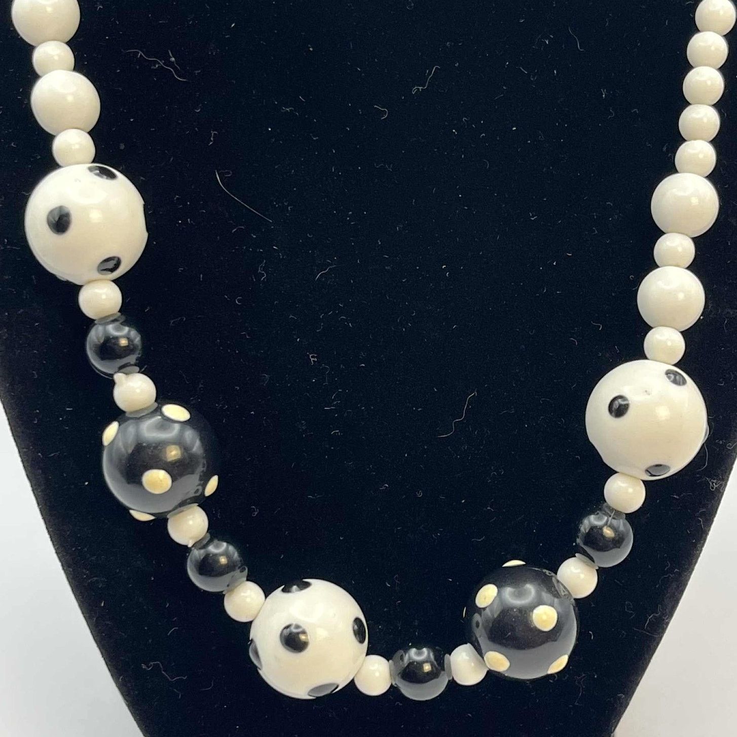 Other Black Poke A Dot Necklace Size ONE SIZE - 2 Thumbnail