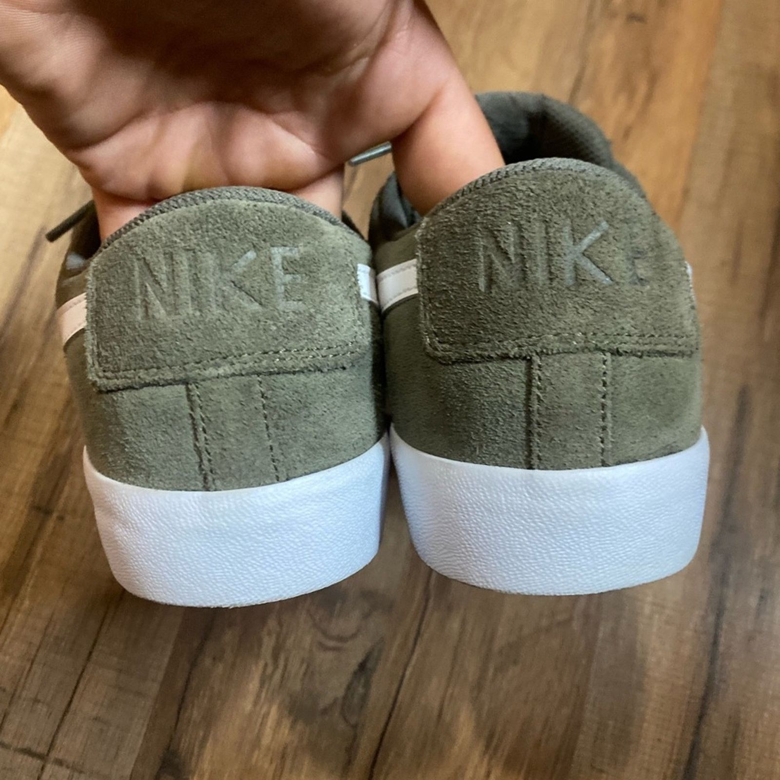 Nike 2017 Nike Blazer Low Medium Olive Green Size US 10 / EU 43 - 5 Thumbnail