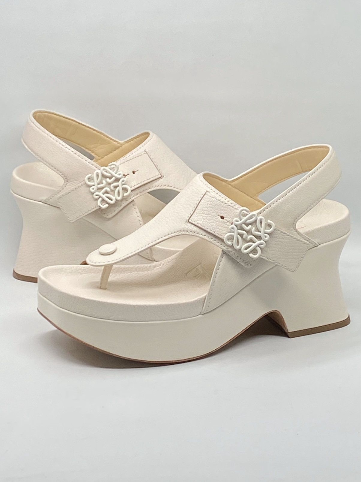 Loewe Loewe Ease leather platform thong sandals size 38 Size US 8 / IT 38 - 1 Thumbnail