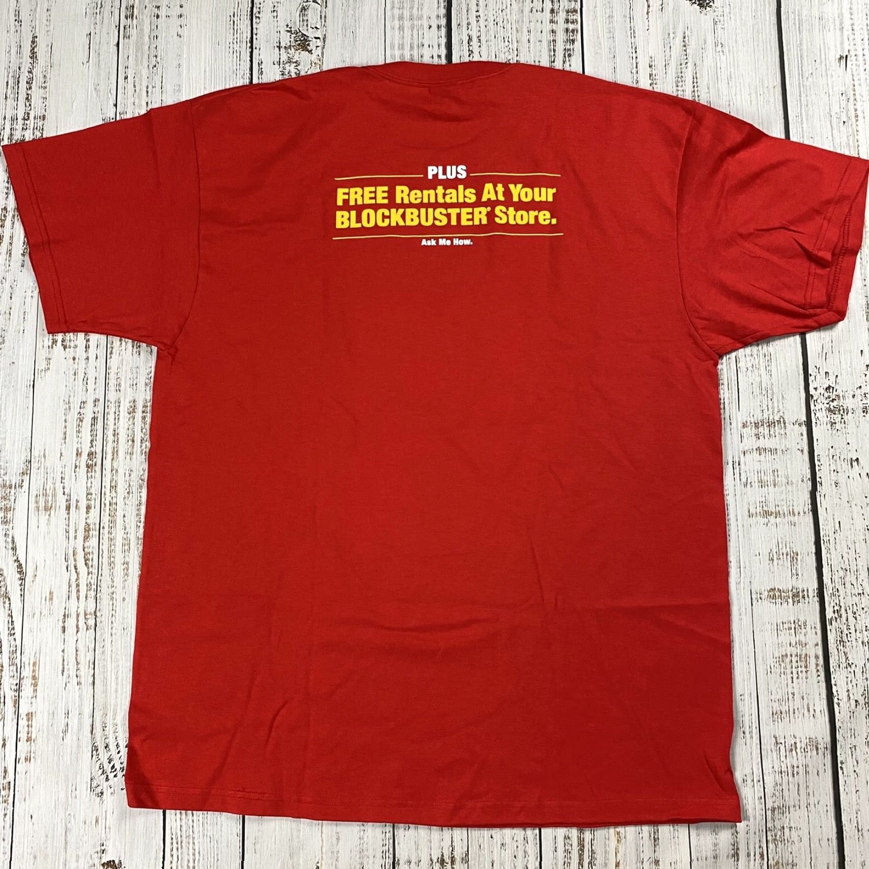 Gildan VINTAGE Gildan Ultra Cotton T-Shirt BLOCKBUSTER Movie Logo Red XL Men's Shirt 90s Geek Nerd Size US XL / EU 56 / 4 - 4 Thumbnail