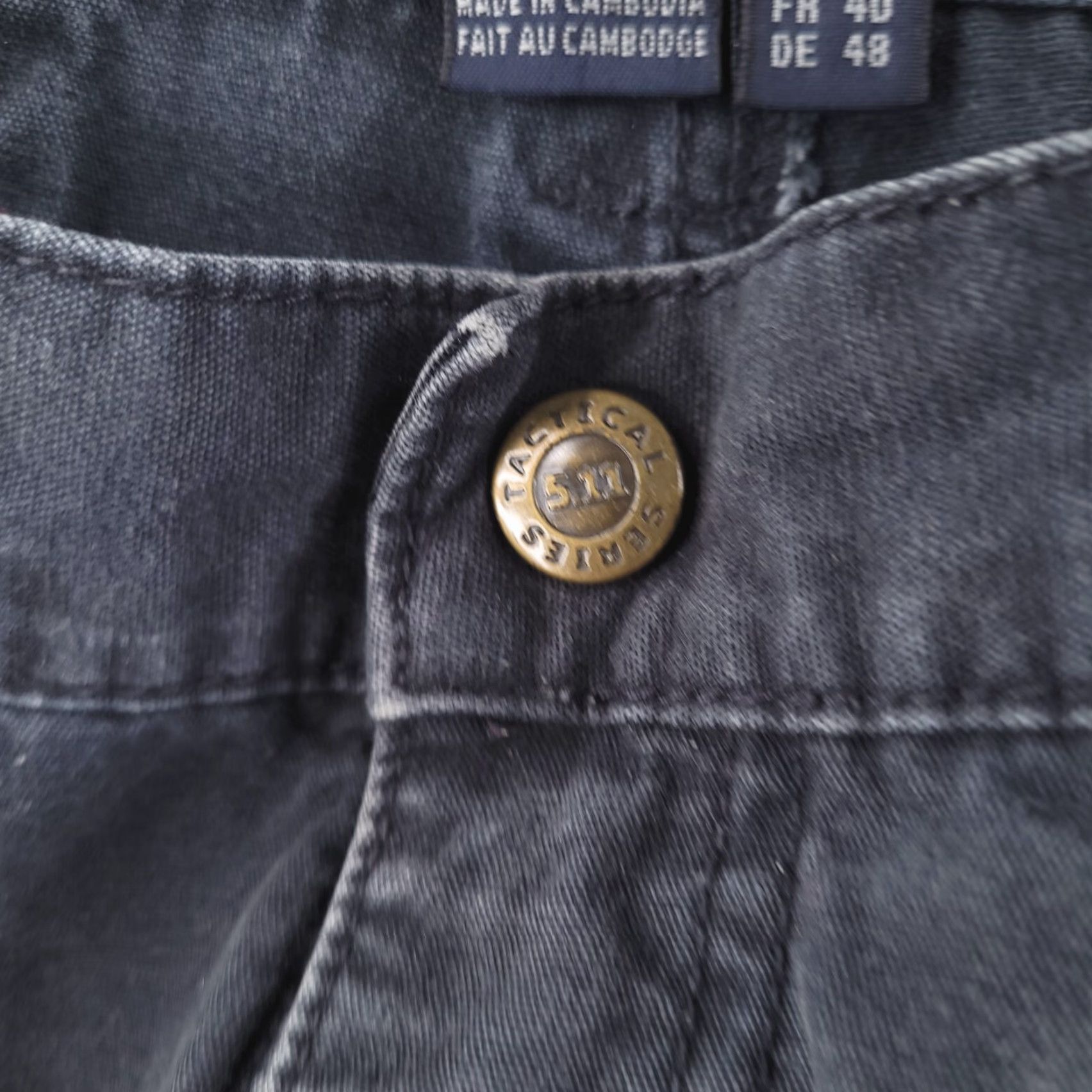 Vintage VINTAGE 511 Tactical Shorts Mens 32 Distressed Canvas Cargo Workwear Blue 32 5.11 Mens Cargo Shorts Distressed Workwear Size US 32 / EU 48 - 5 Thumbnail