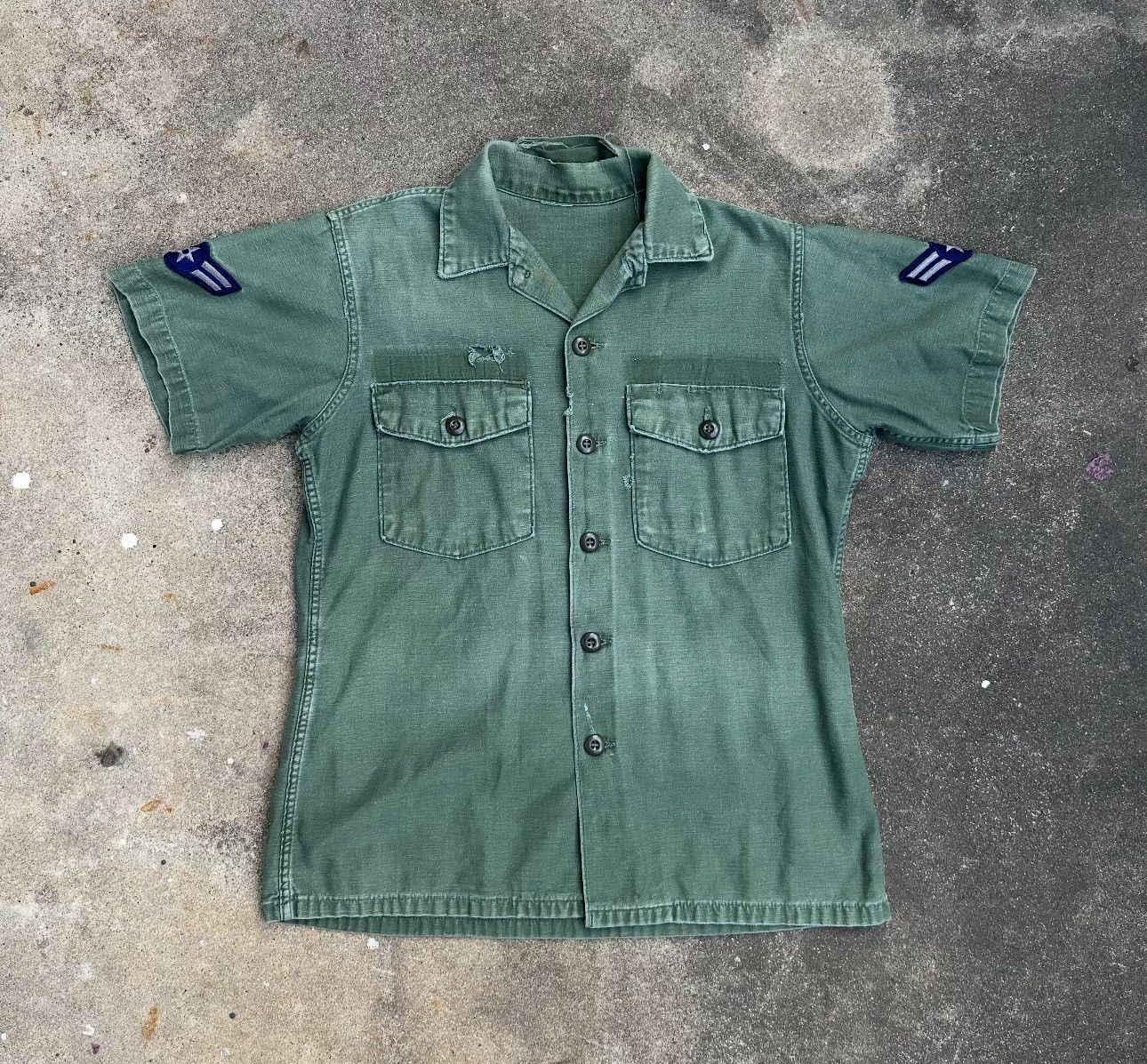 Vintage 90s military sun faded fatigue button up shirt Size US M / EU 48-50 / 2 - 1 Thumbnail