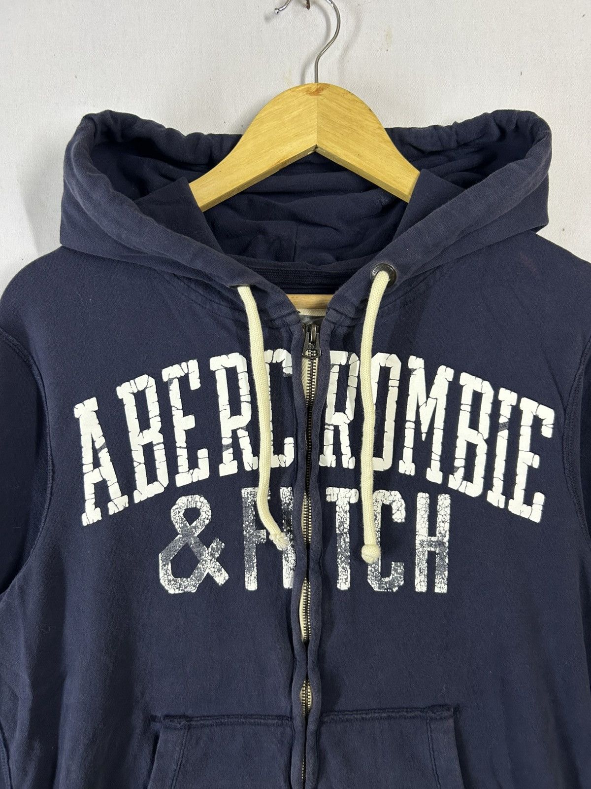 Abercrombie & Fitch Vintage Abercrombie & Fitch Spellout Hoodie Size US M / EU 48-50 / 2 - 2 Thumbnail