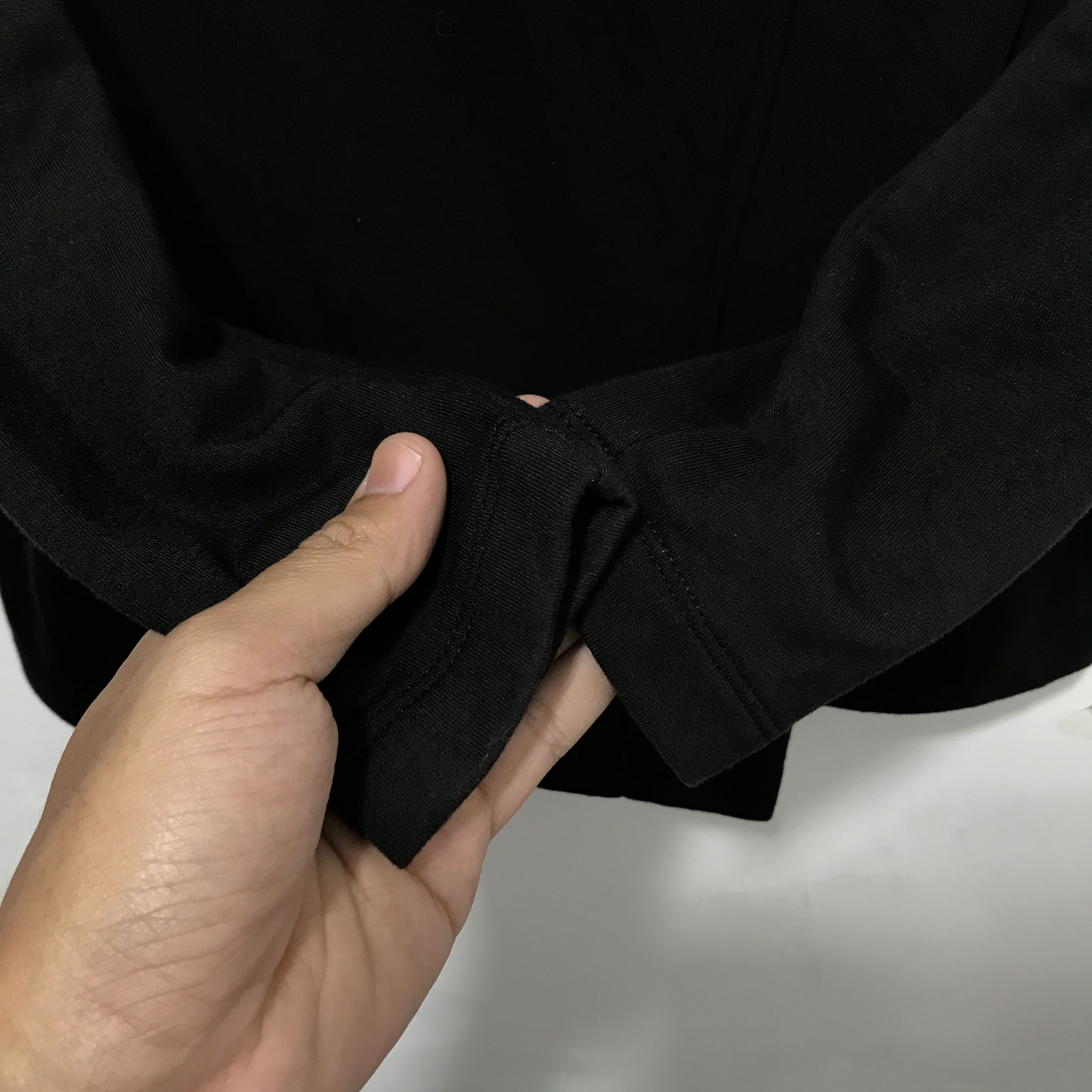Helmut Lang HELMUT LANG ASYMETRYCAL HOODIE BLACK Size M / US 6-8 / IT 42-44 - 5 Thumbnail