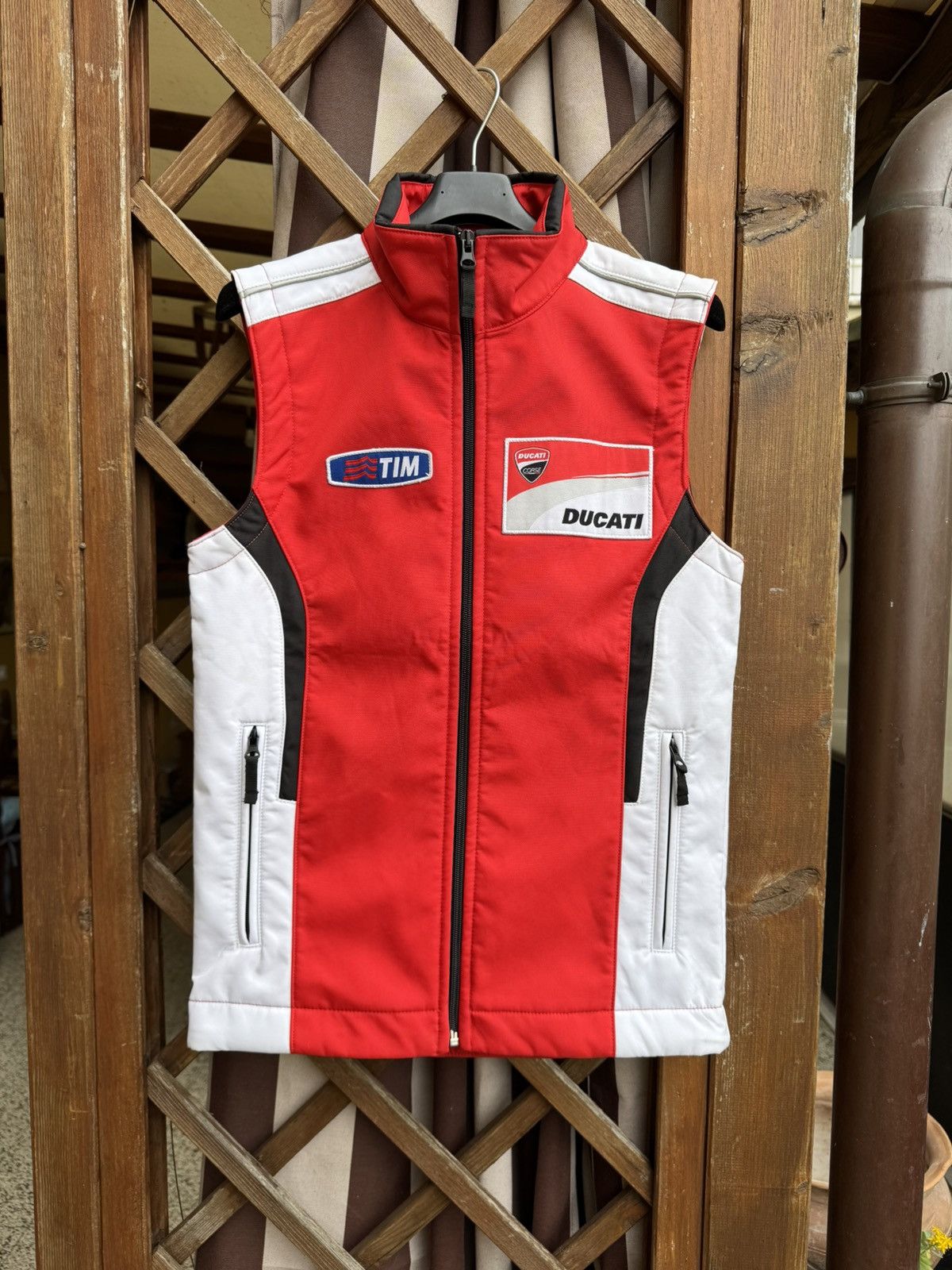 Ducati Ducati team vest Size US XS / EU 42 / 0 - 1 Thumbnail